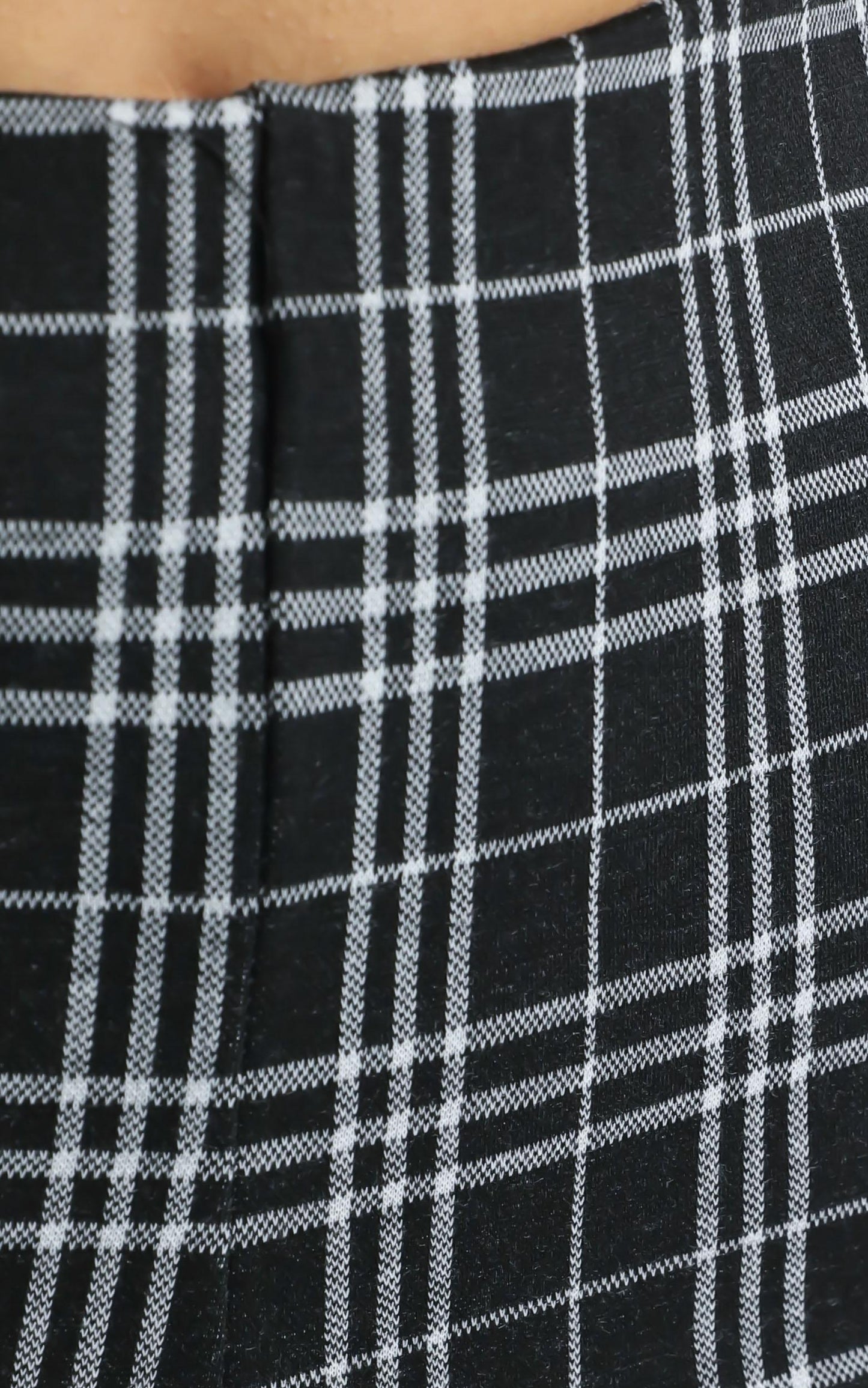 Evonna Pants in Black Check