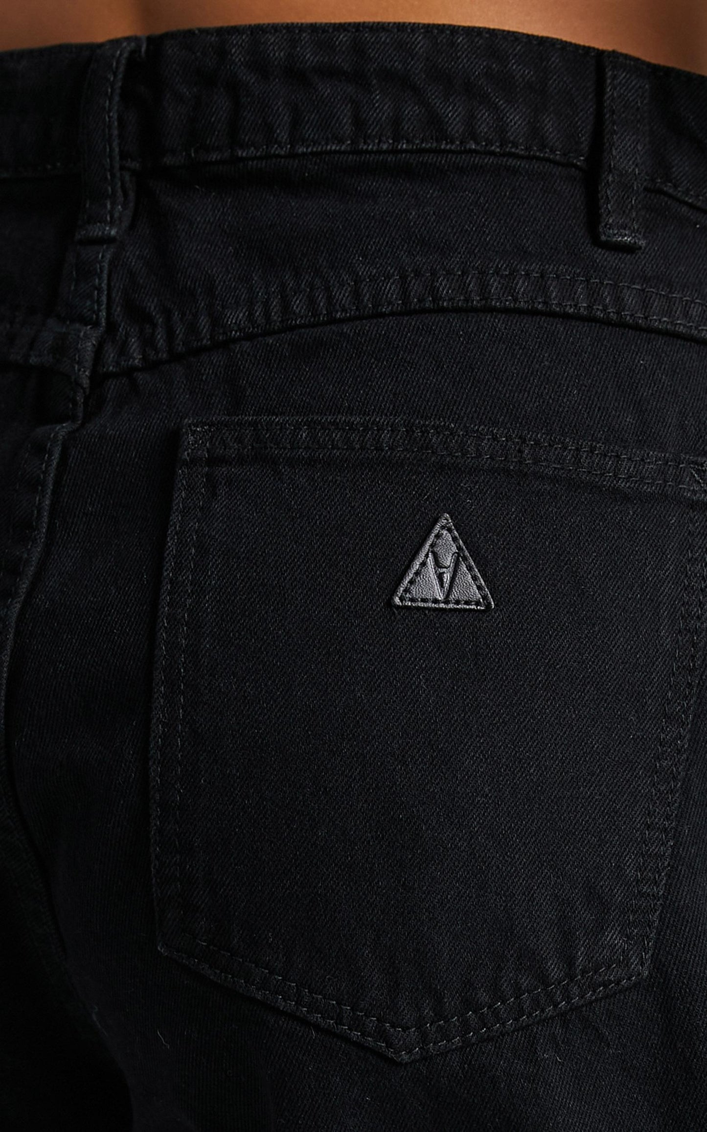 Abrand - A High Relaxed Denim Shorts in Overdyed Black