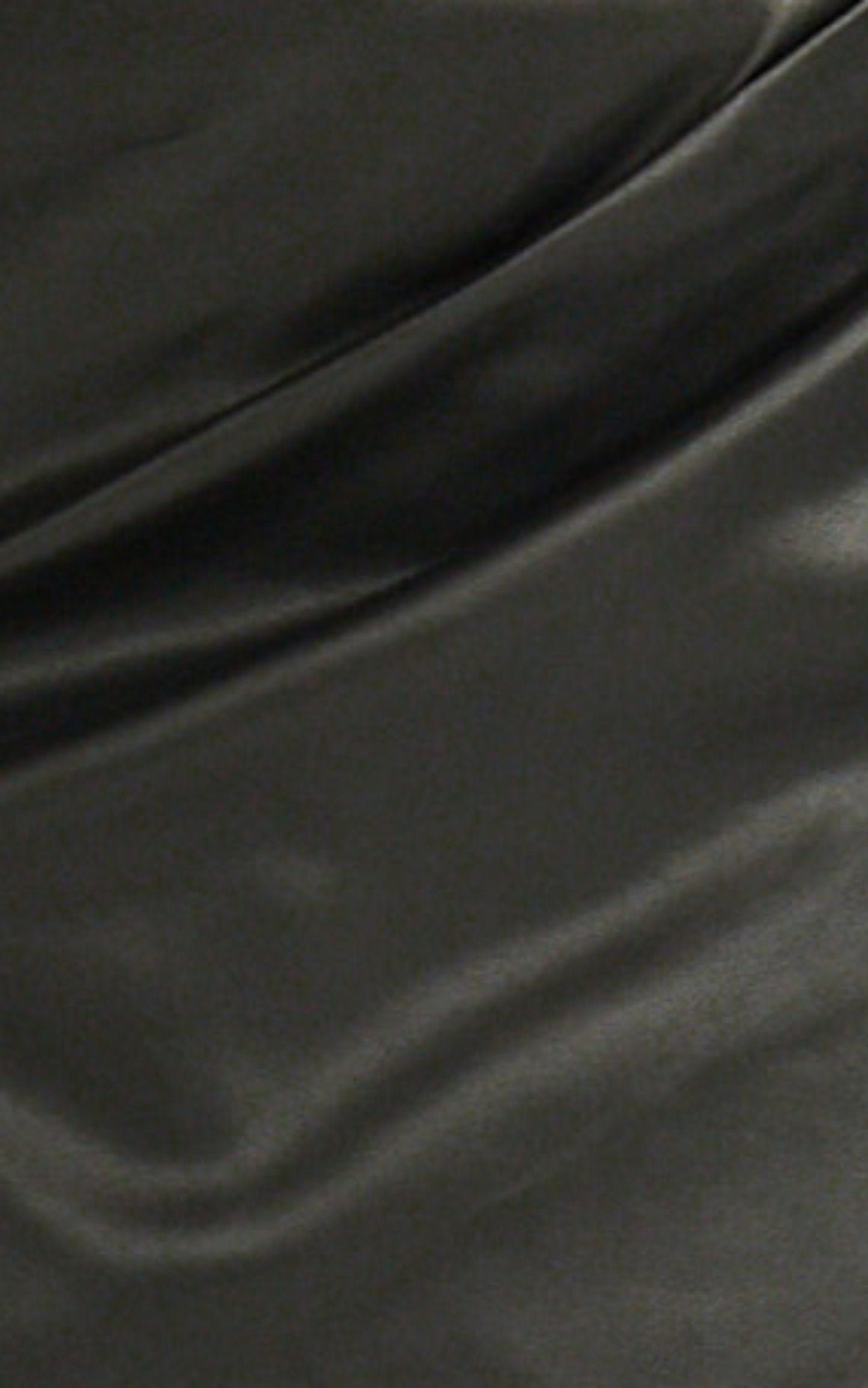 Patricia Mini Skirt - Mid Rise Fitted Patent Leather Skirt in Black