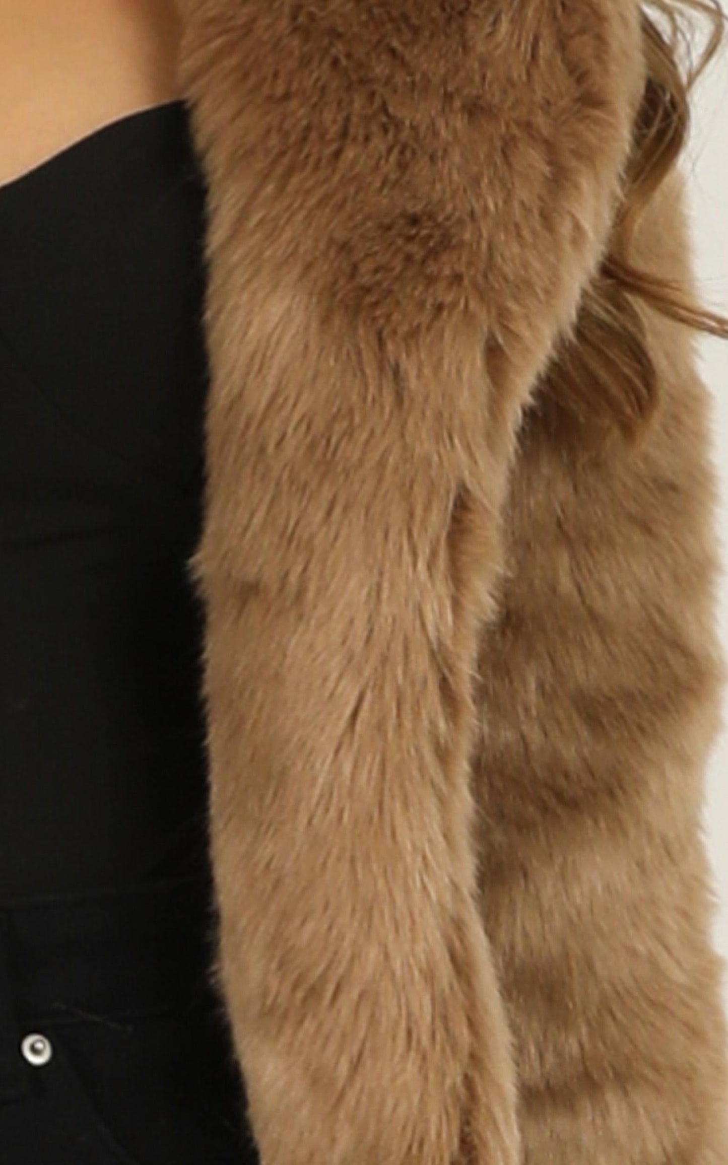 Harlow Faux Fur Coat in Beige