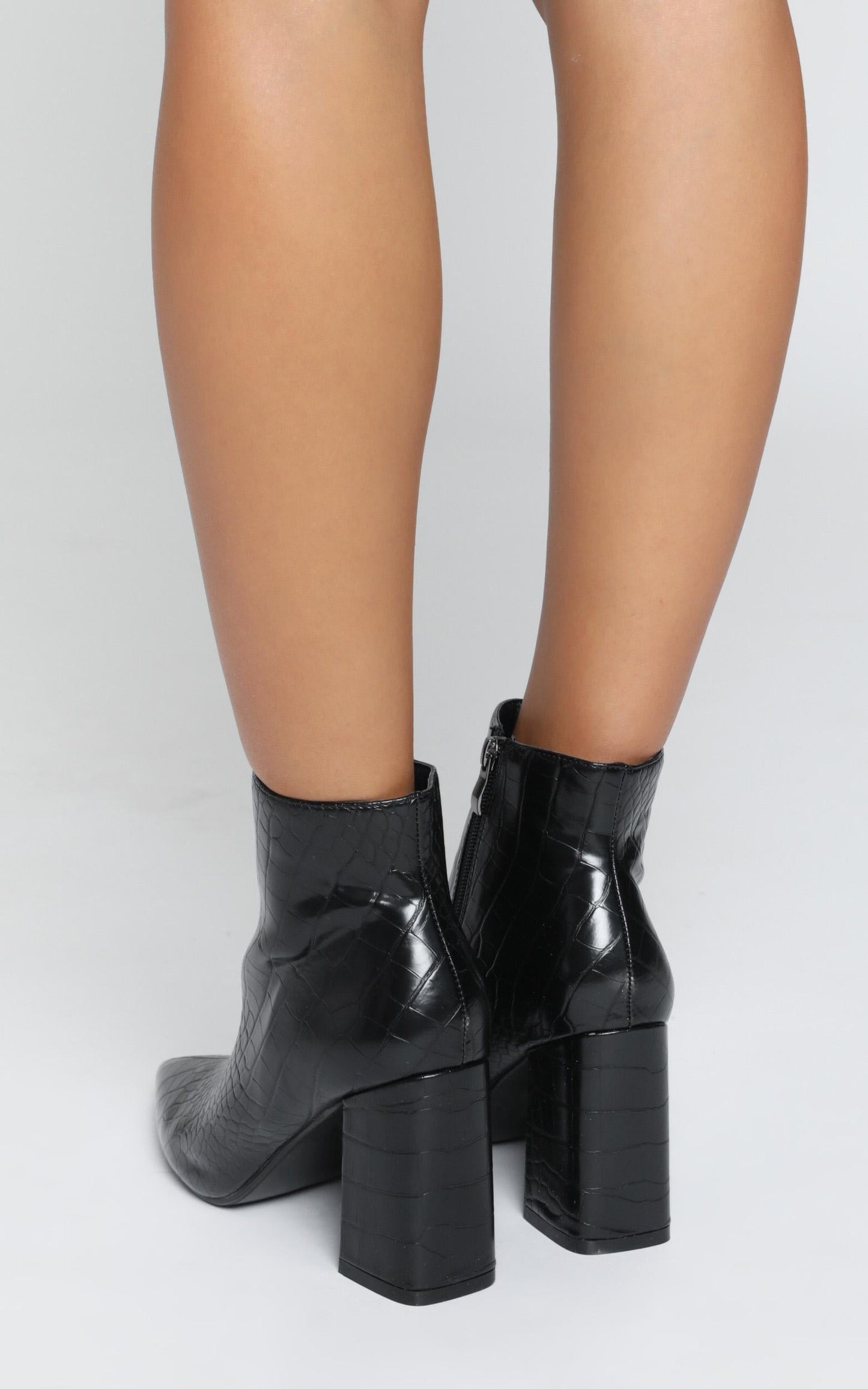 Therapy - Alloy Boots In Black Croc