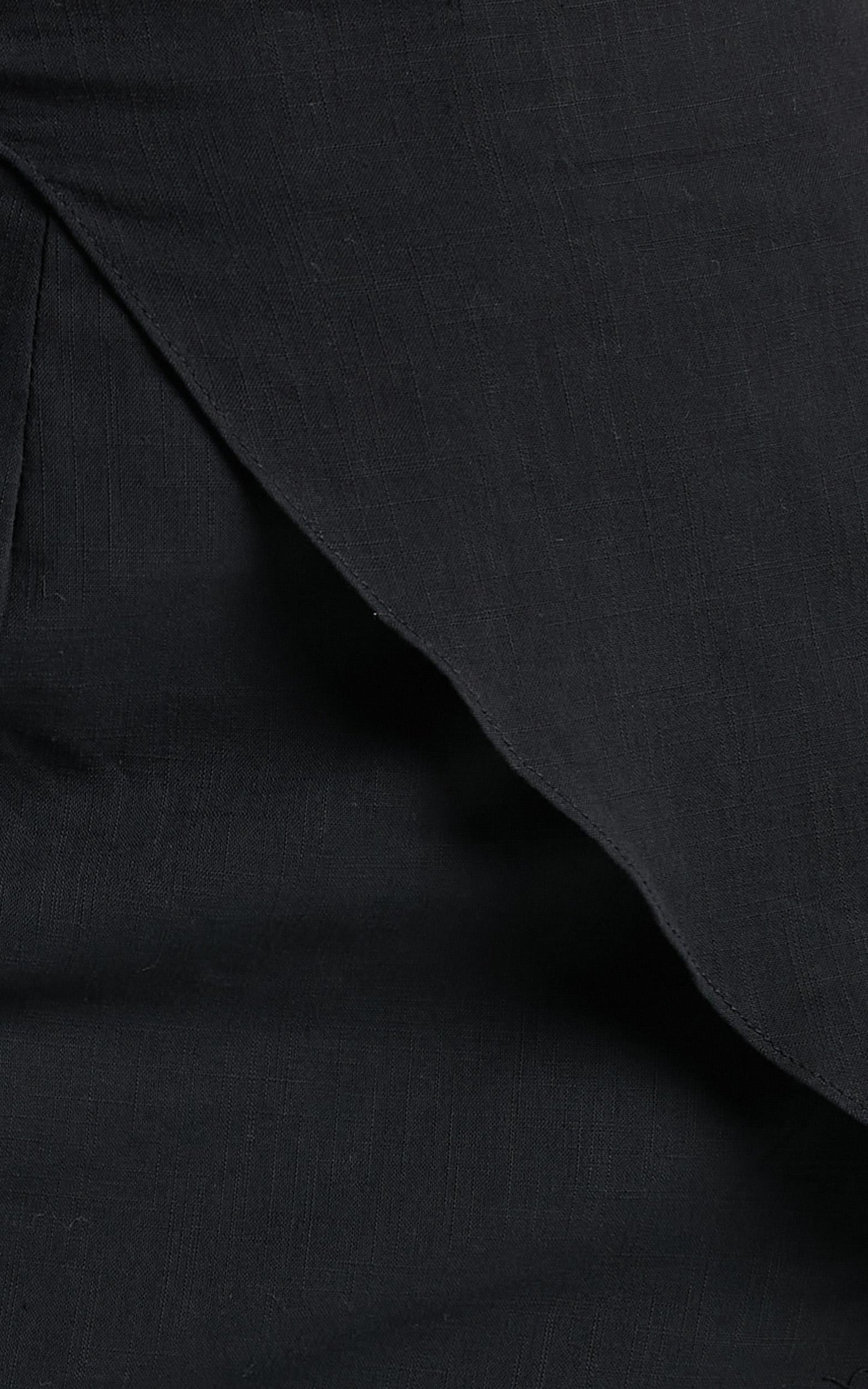 Keep On Turning Two Piece Set in Black Linen Look