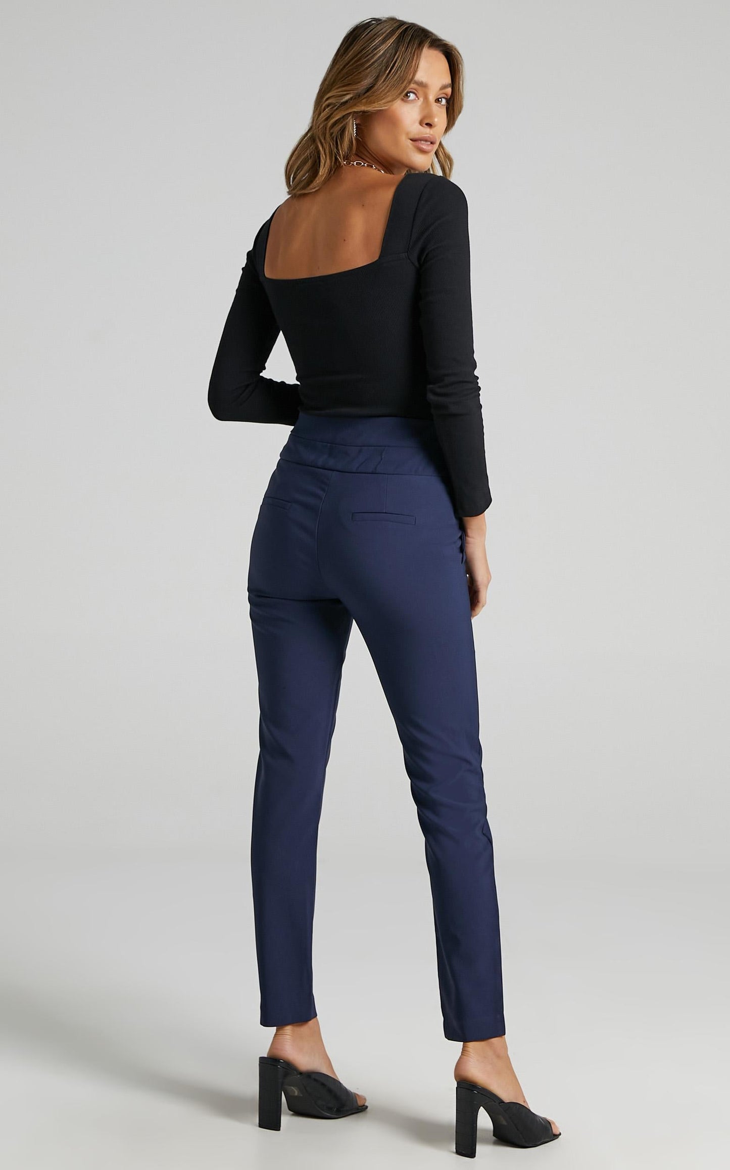 Hailey Trouser in Navy
