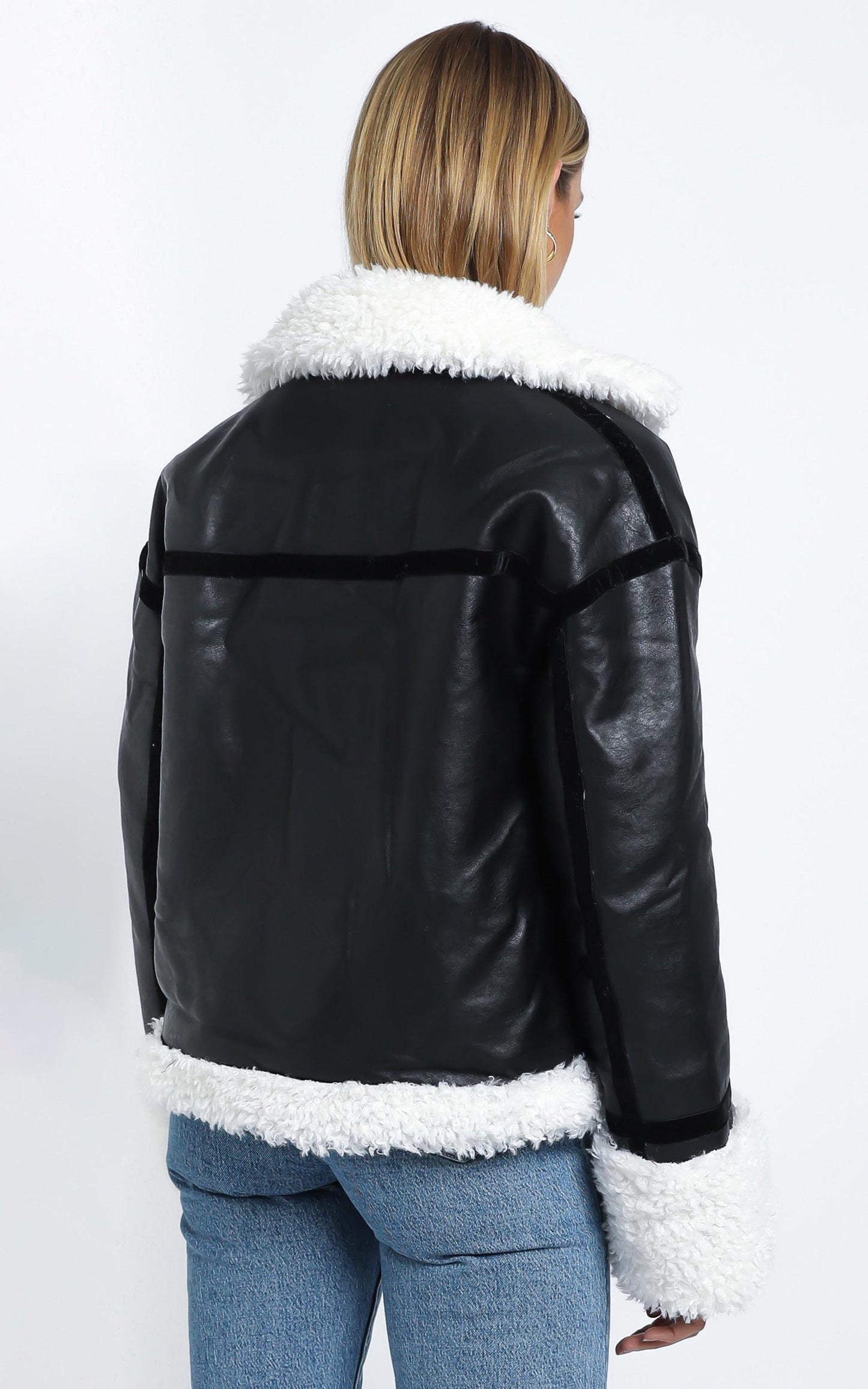 Lioness - Phoenix Jacket in Black