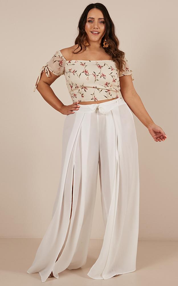 Lovers Island Pants In White