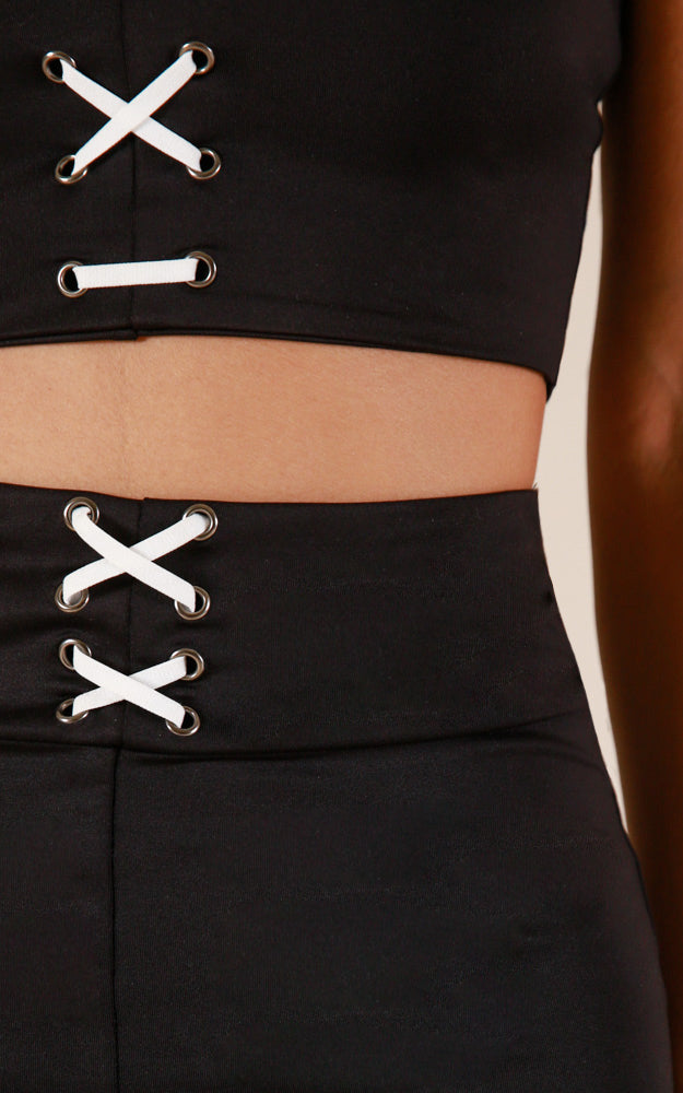 Get Laced Tights In Black