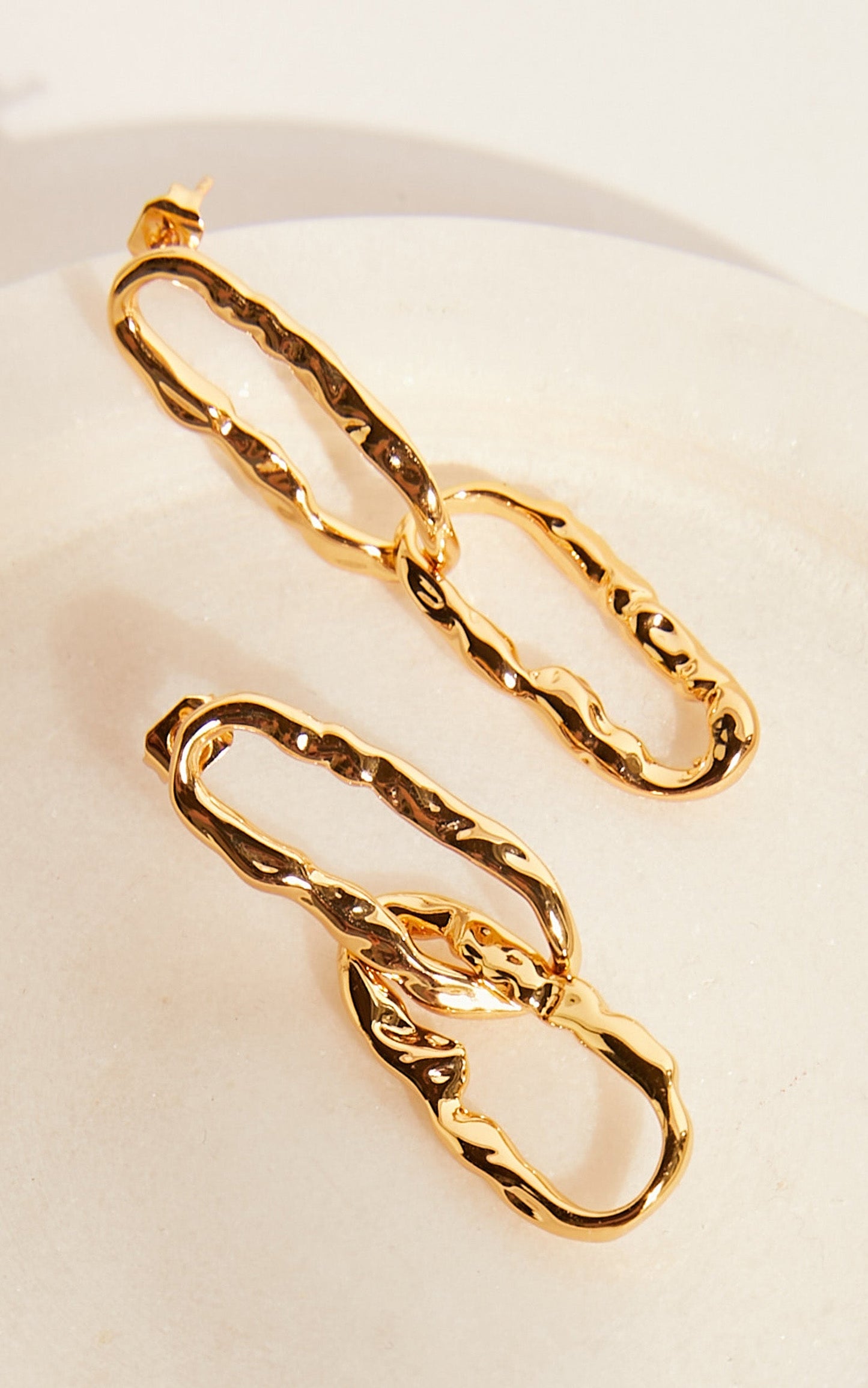 Alfonsina Chain Drop Earrings in Gold