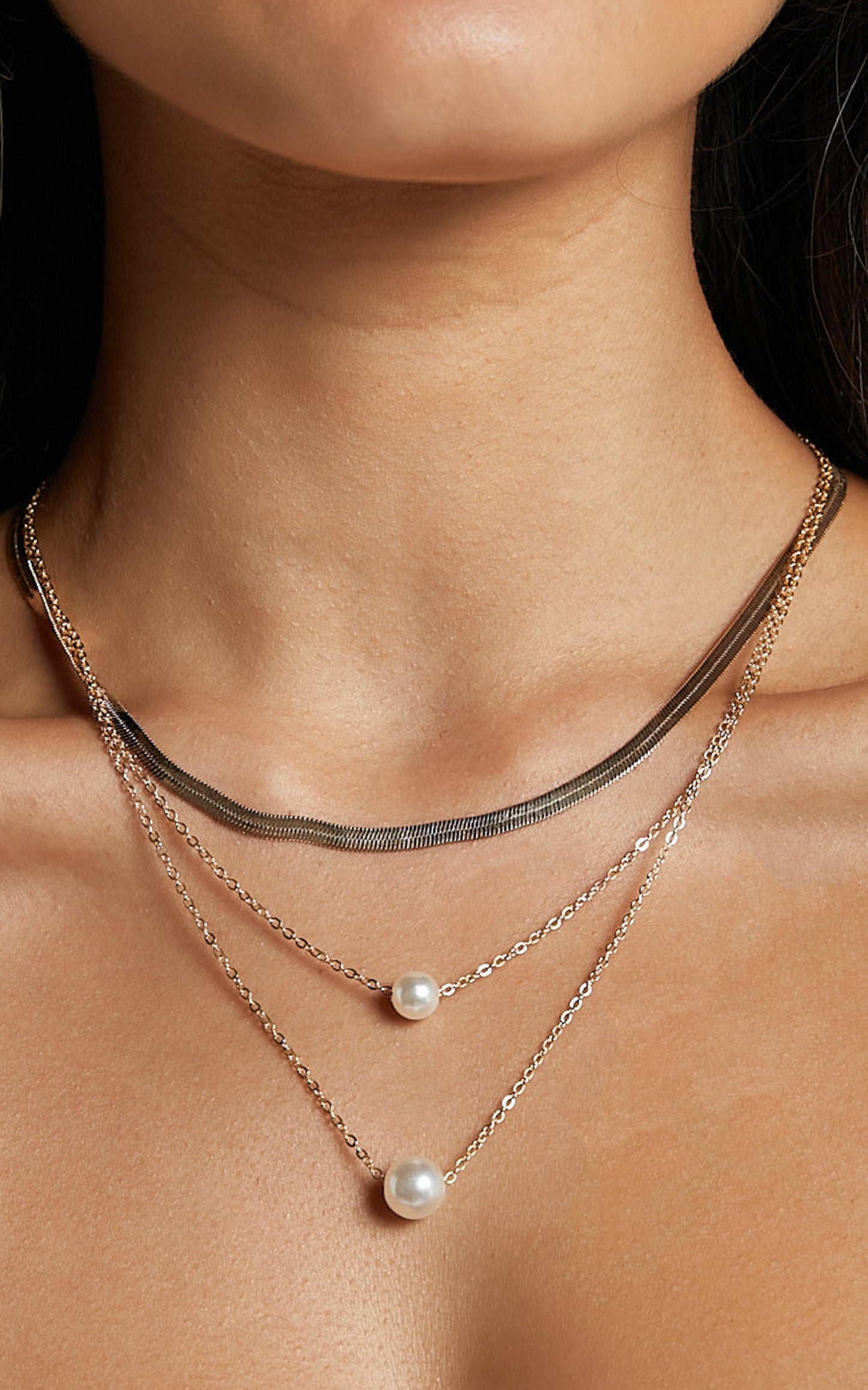 Wilma Necklace - 3 Layered Chain & Pearl Pendant Necklace in Gold
