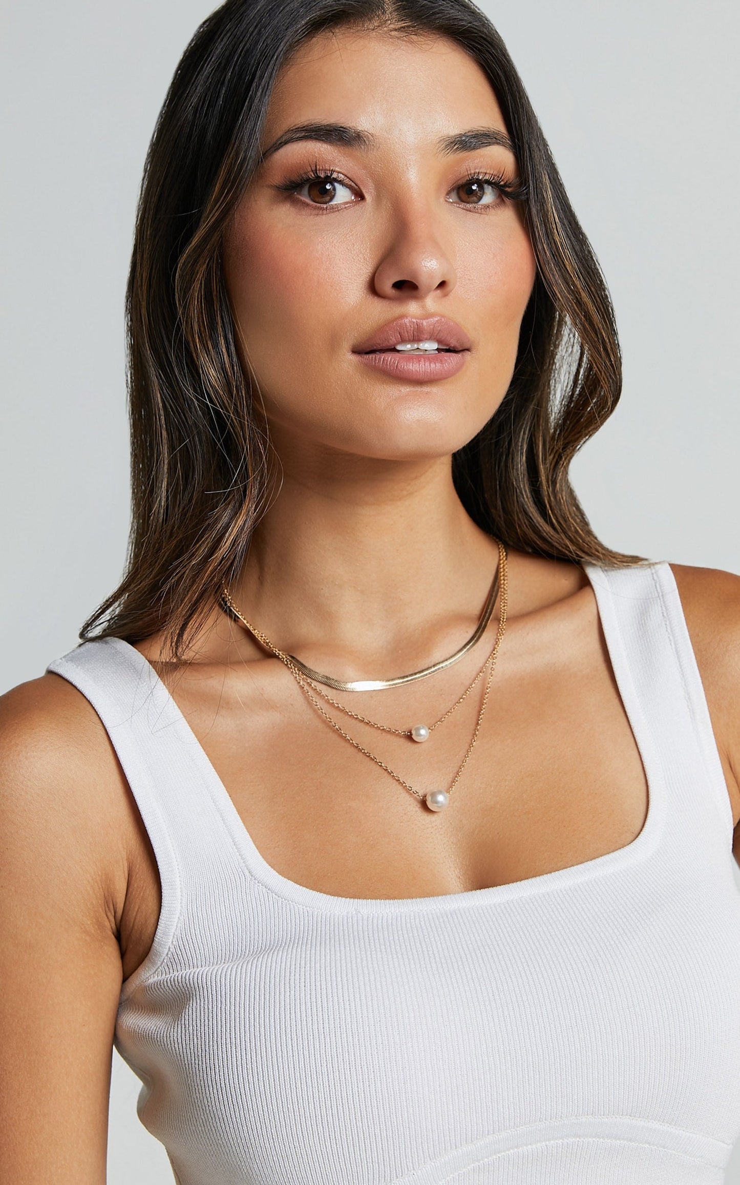 Wilma Necklace - 3 Layered Chain & Pearl Pendant Necklace in Gold