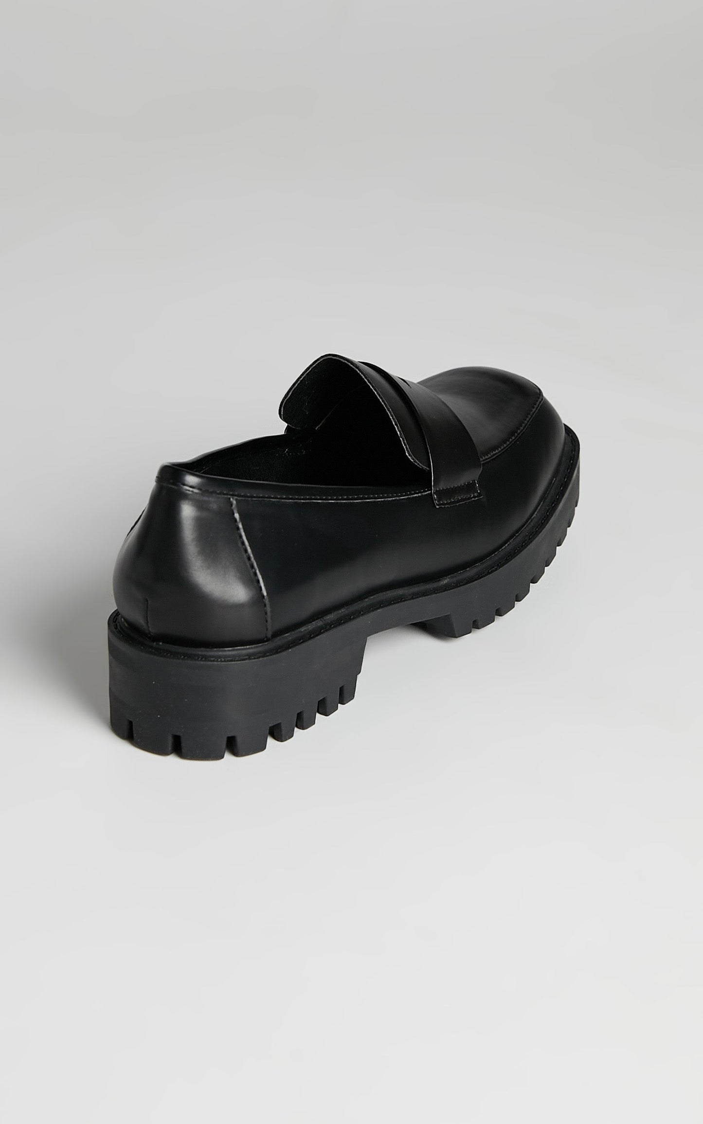 Therapy - Royce Loafer in Black Smooth