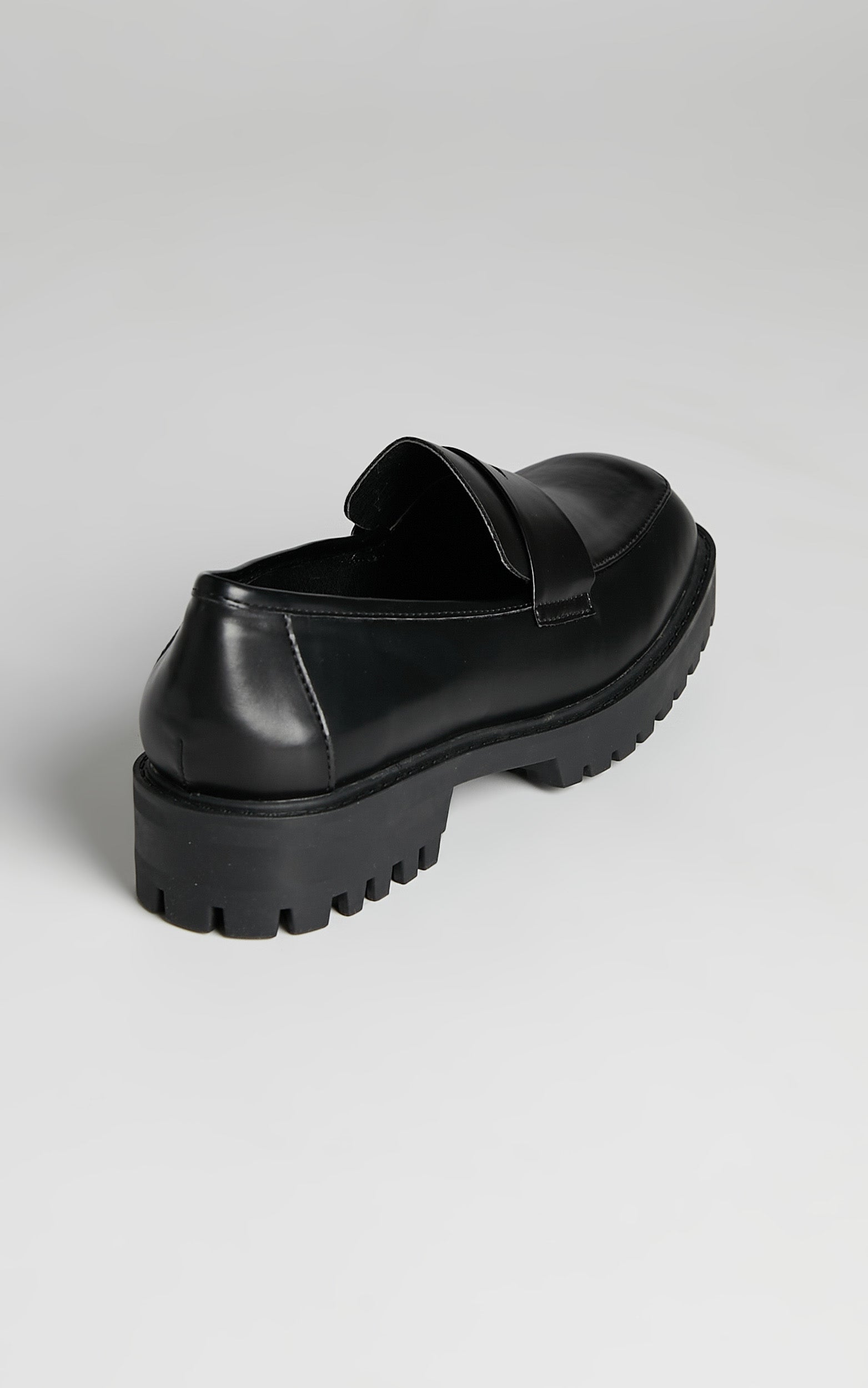 Therapy - Royce Loafer in Black Smooth