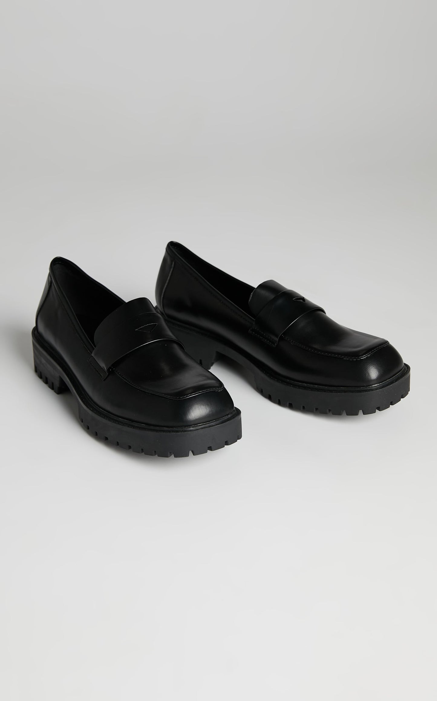 Therapy - Royce Loafer in Black Smooth
