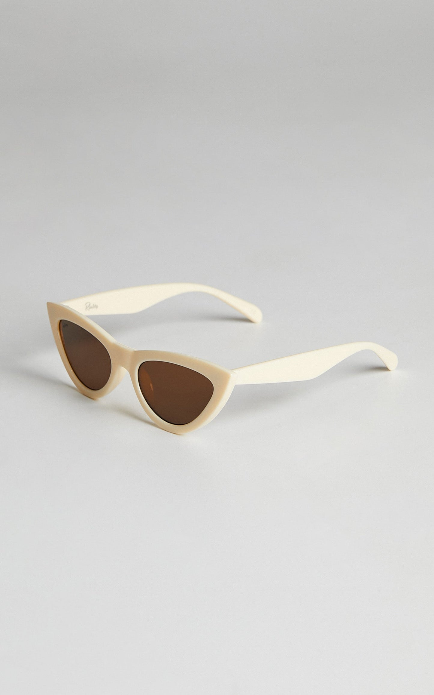 REALITY EYEWEAR - KISS KISS SUNGLASSES in Bone