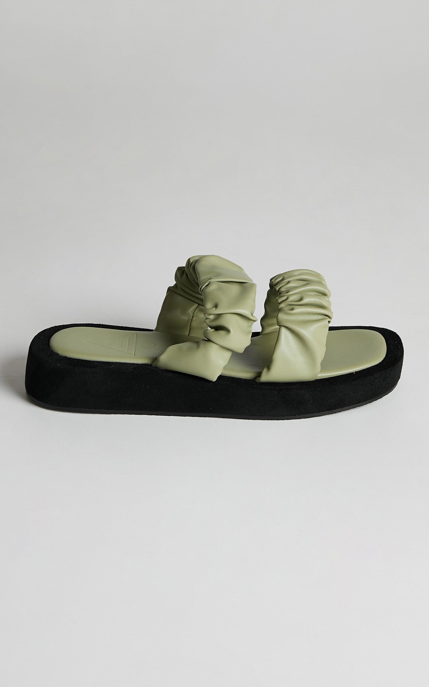 St Sana - Zadie Wedge in Pistachio