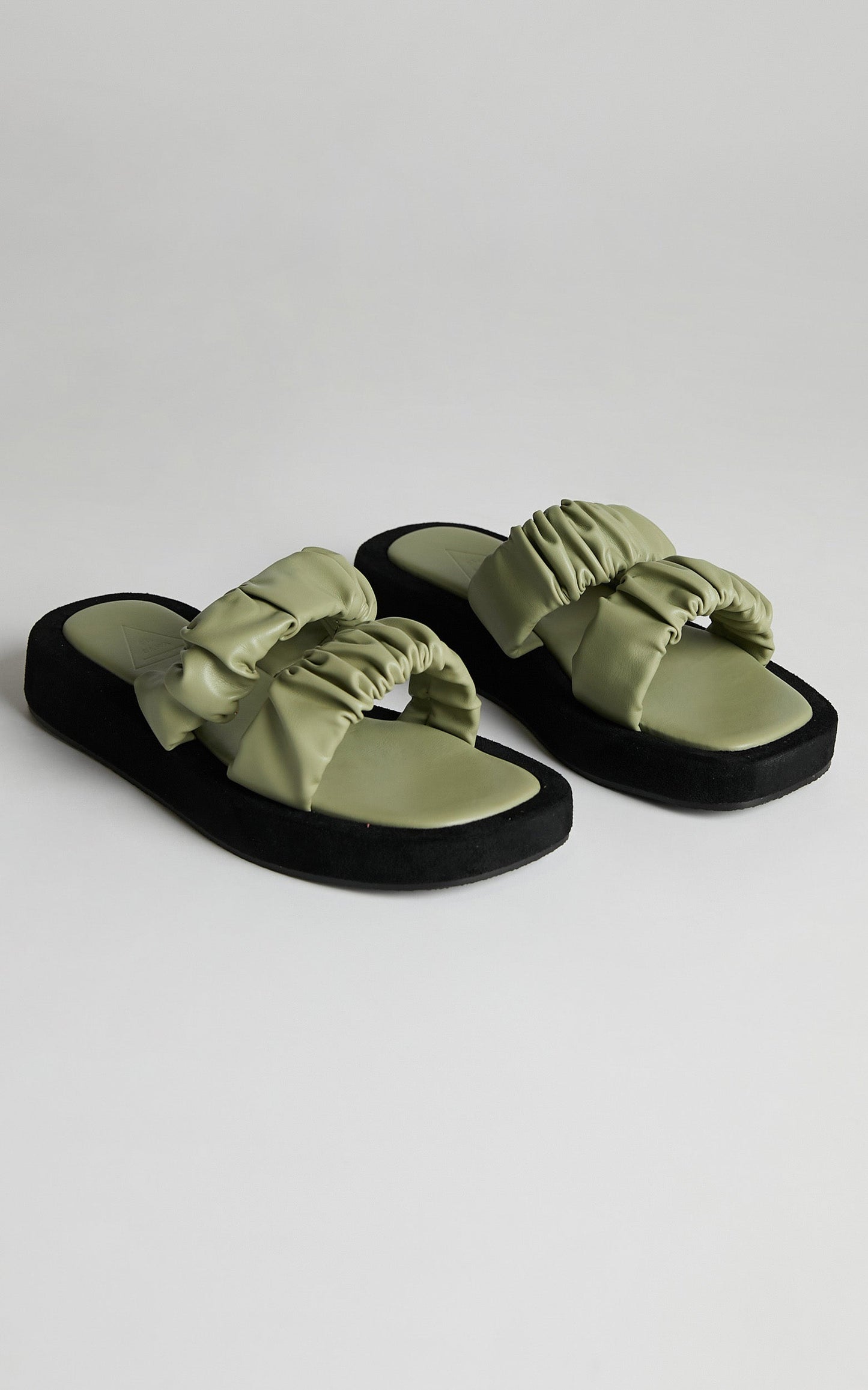 St Sana - Zadie Wedge in Pistachio