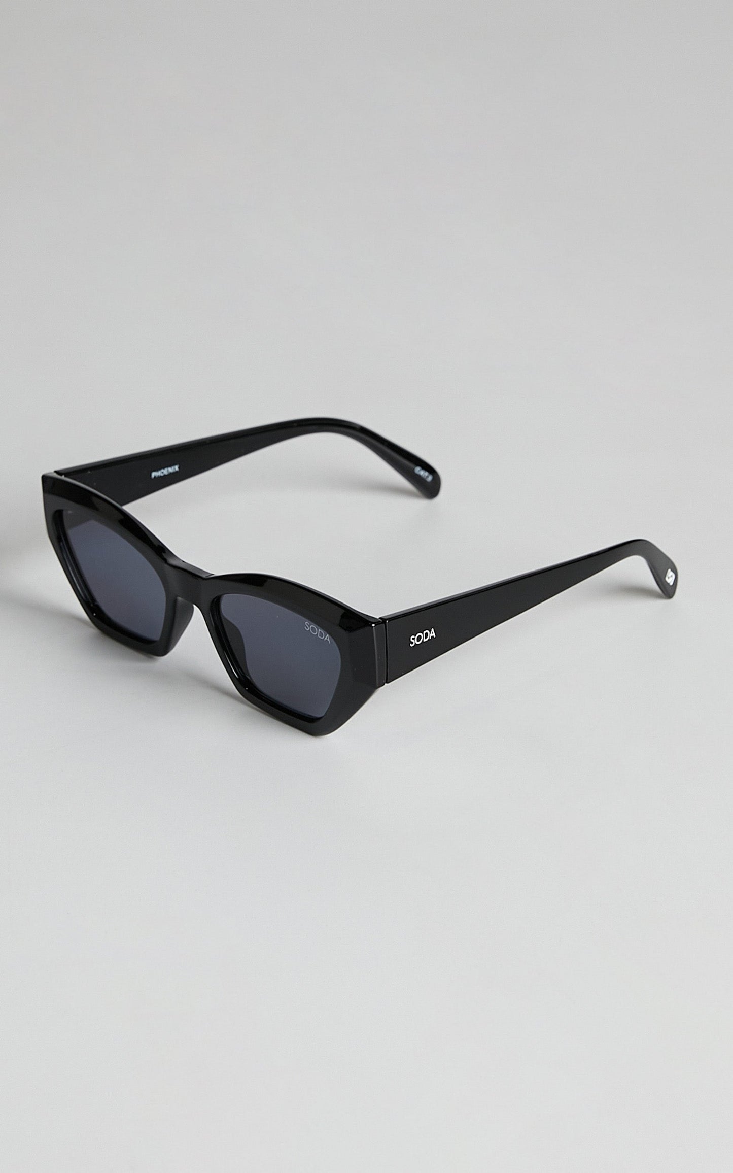 Soda Shades - Phoenix Sunglasses in Black