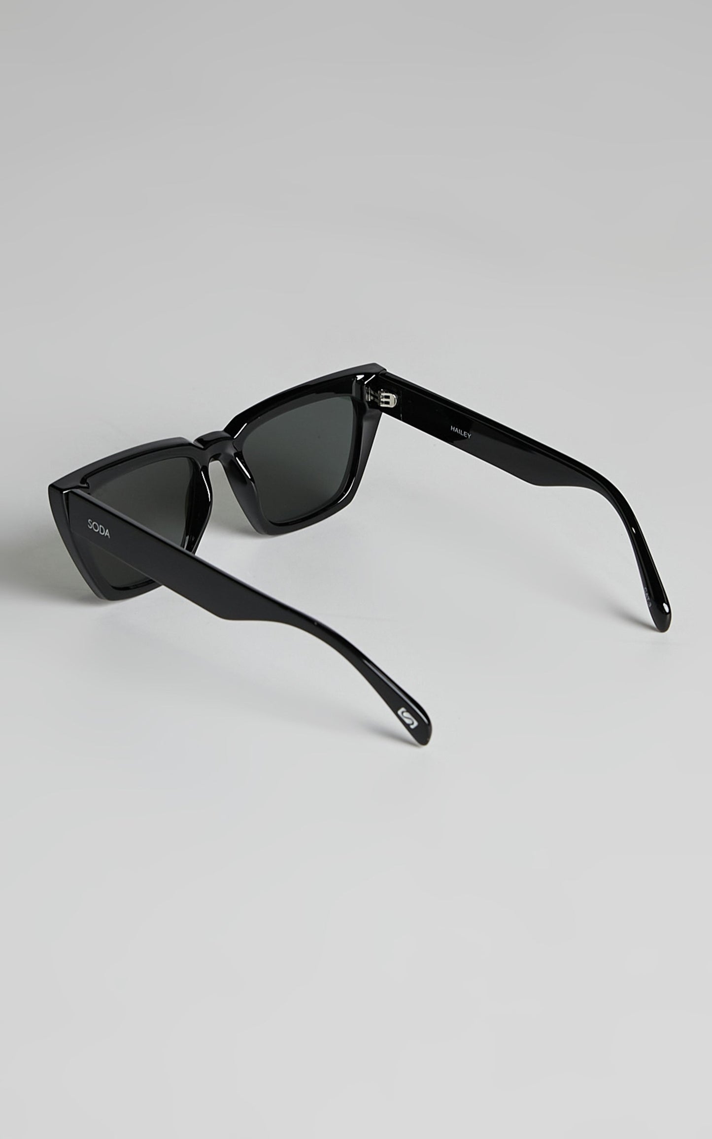 Soda Shades - Hailey Sunglasses in Black