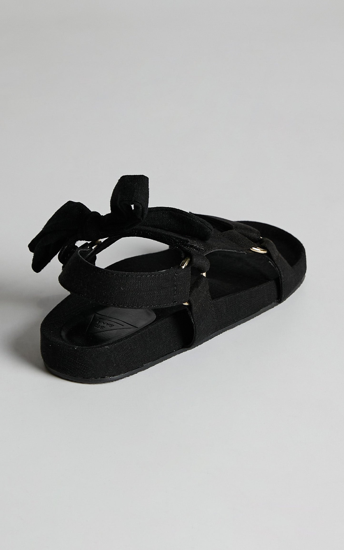 St Sana - Calum Wedge in Black
