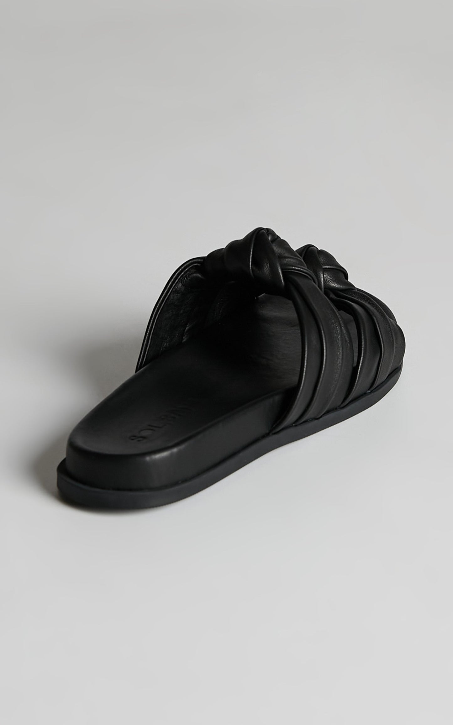 Sol Sana - Memphis Slides in Black