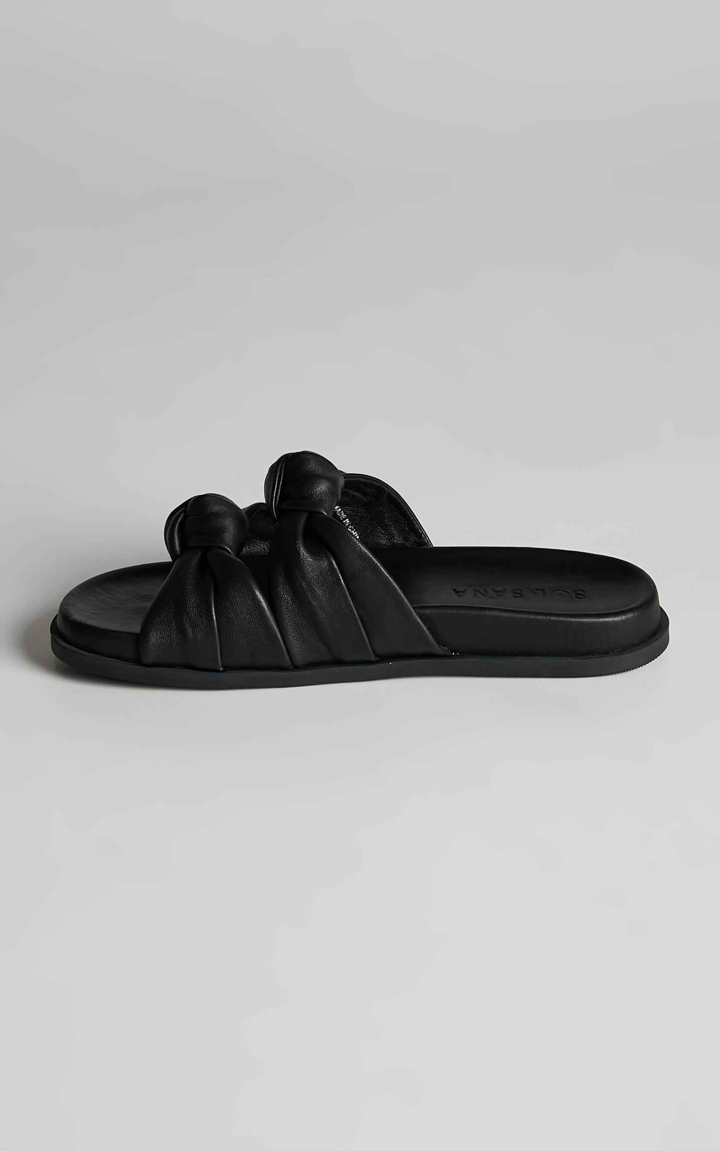 Sol Sana - Memphis Slides in Black