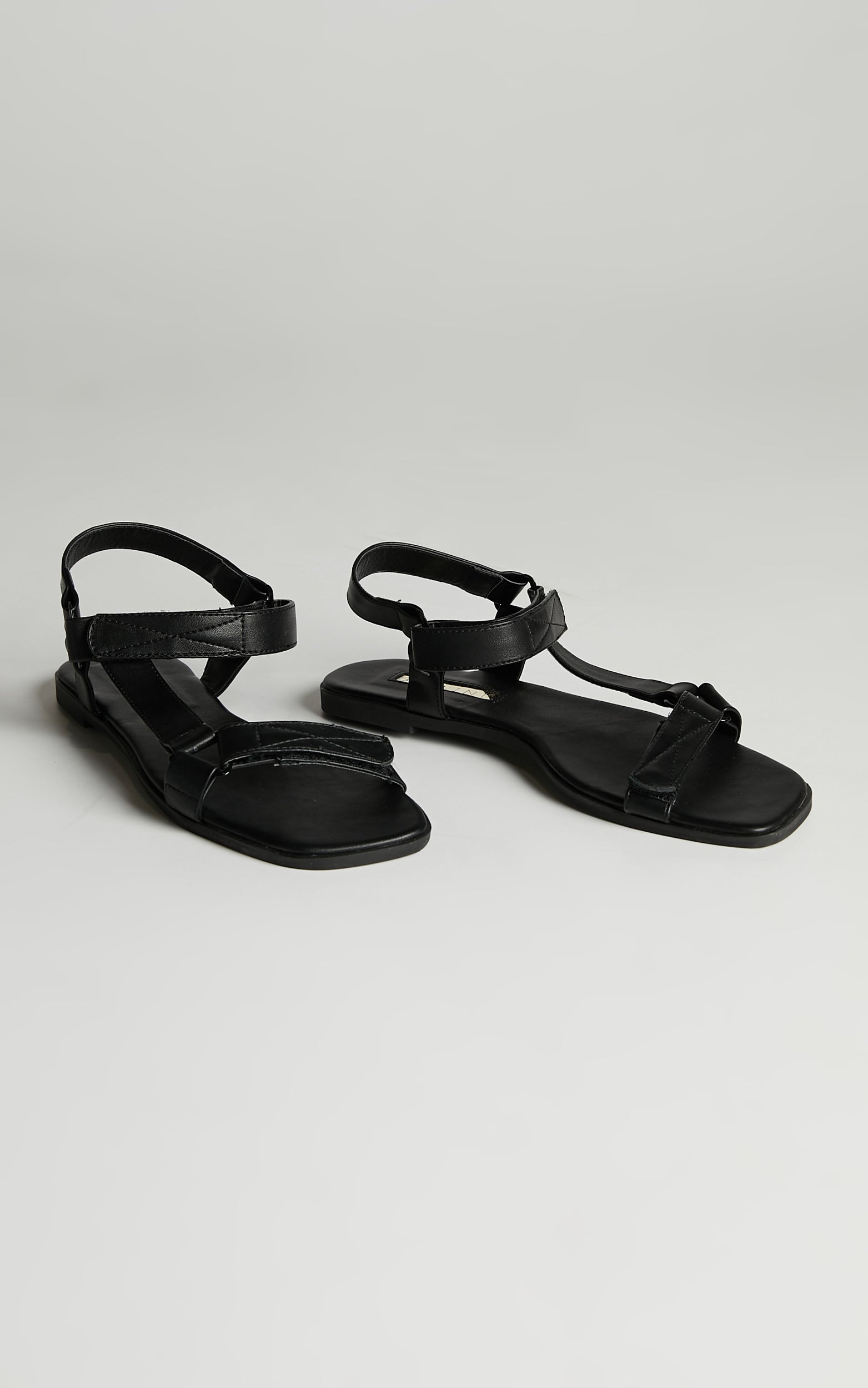 BILLINI - LUCAS SANDALS in Black