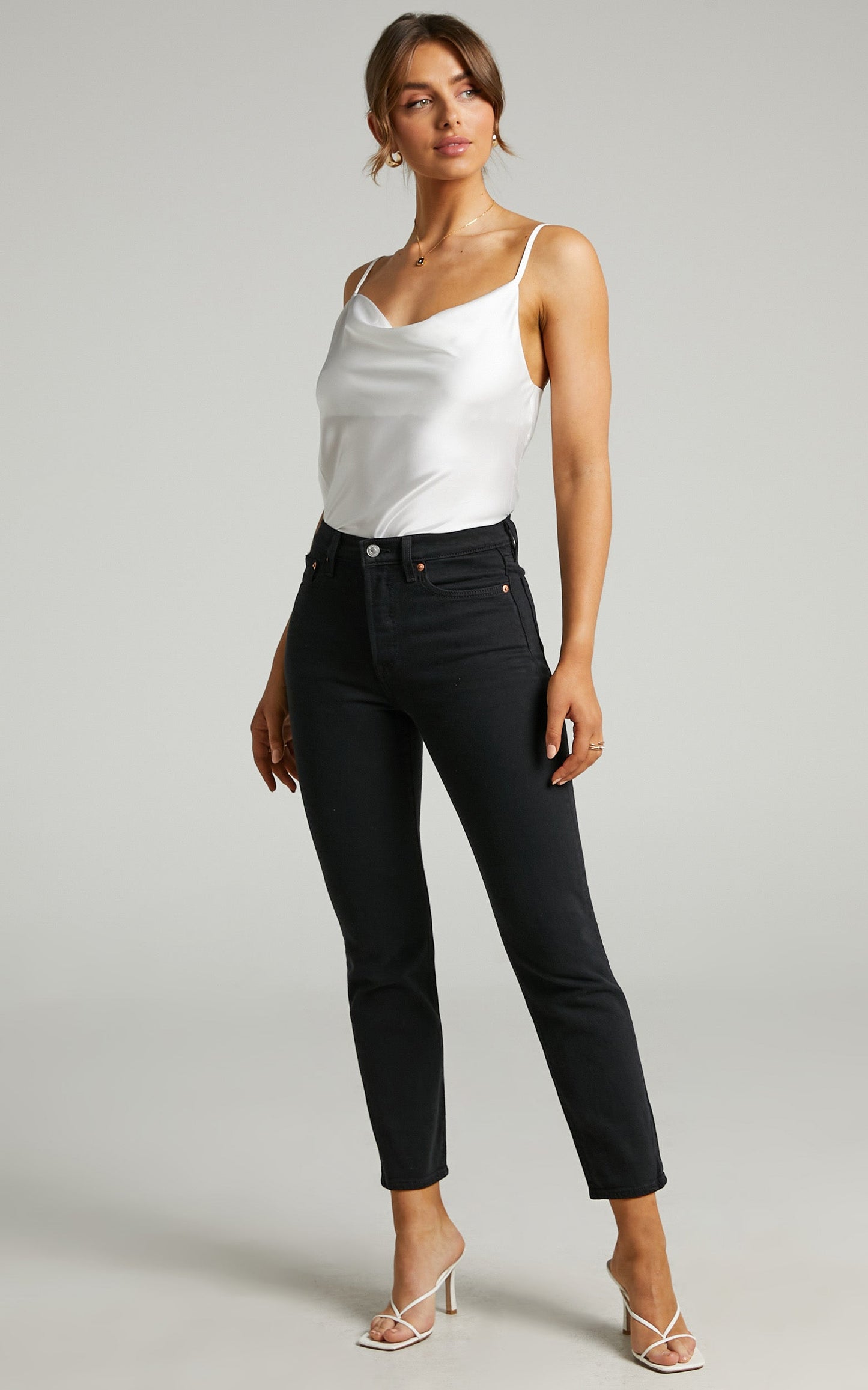 Levi's - Wedgie Straight Jean in Black Sprout