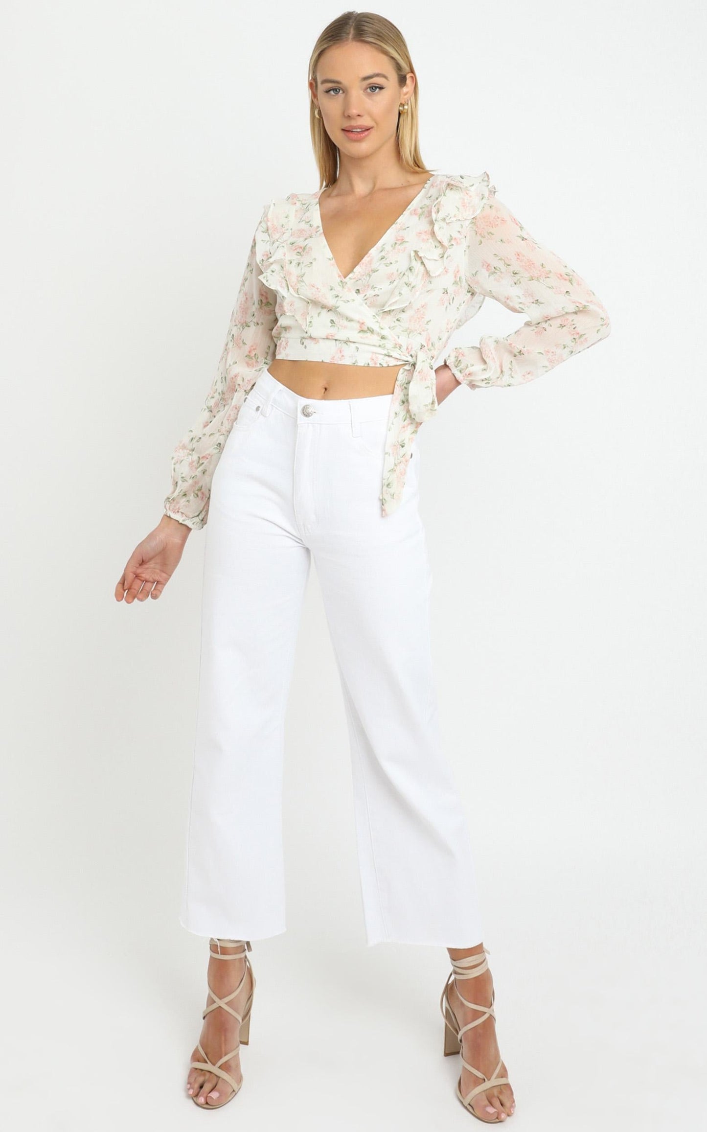 Desde Top in White Floral