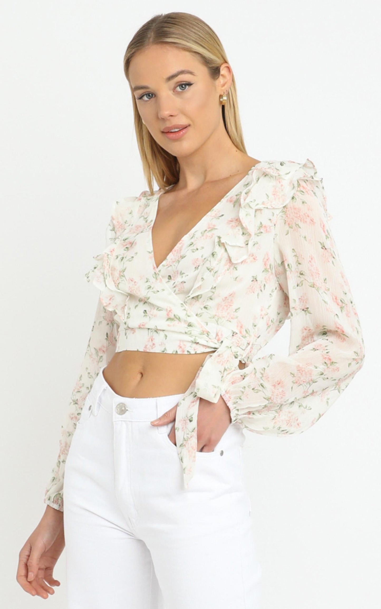 Desde Top in White Floral