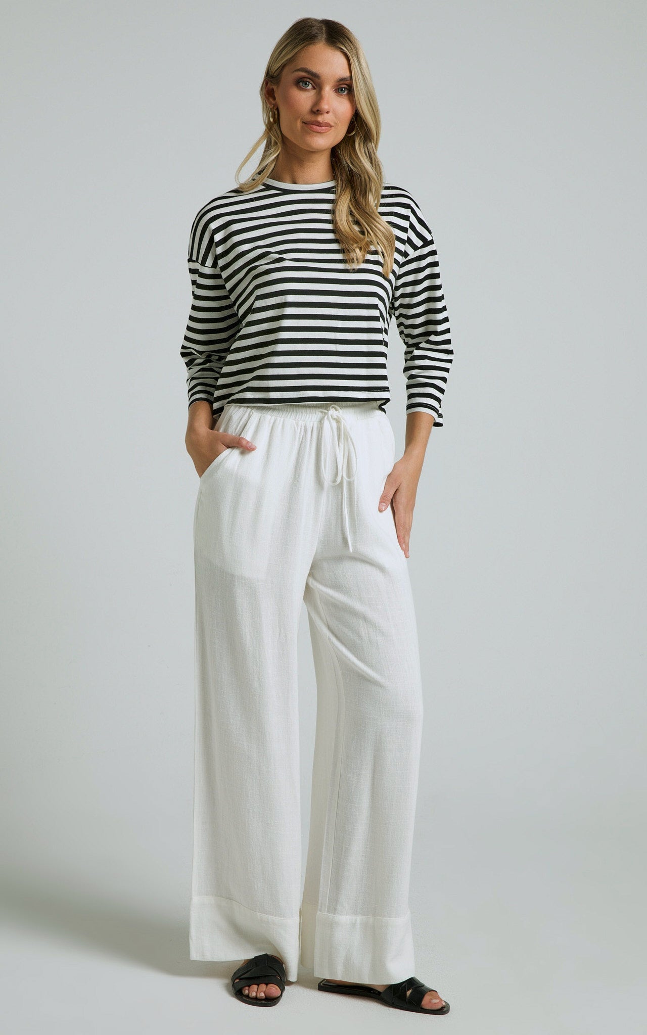 Ari Top - Crew Neck 3/4 Sleeve T-shirt in Black and white stripe