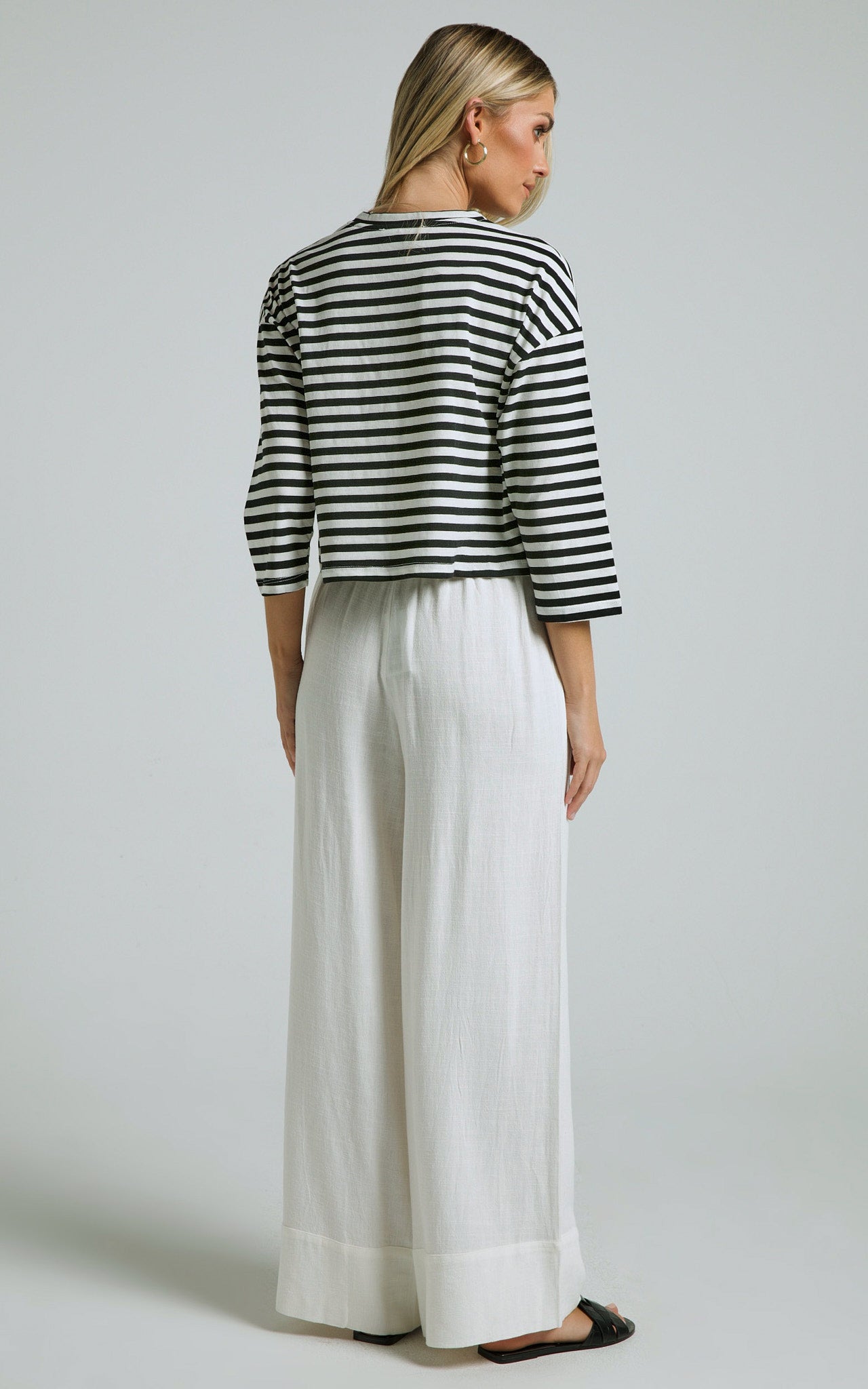 Ari Top - Crew Neck 3/4 Sleeve T-shirt in Black and white stripe