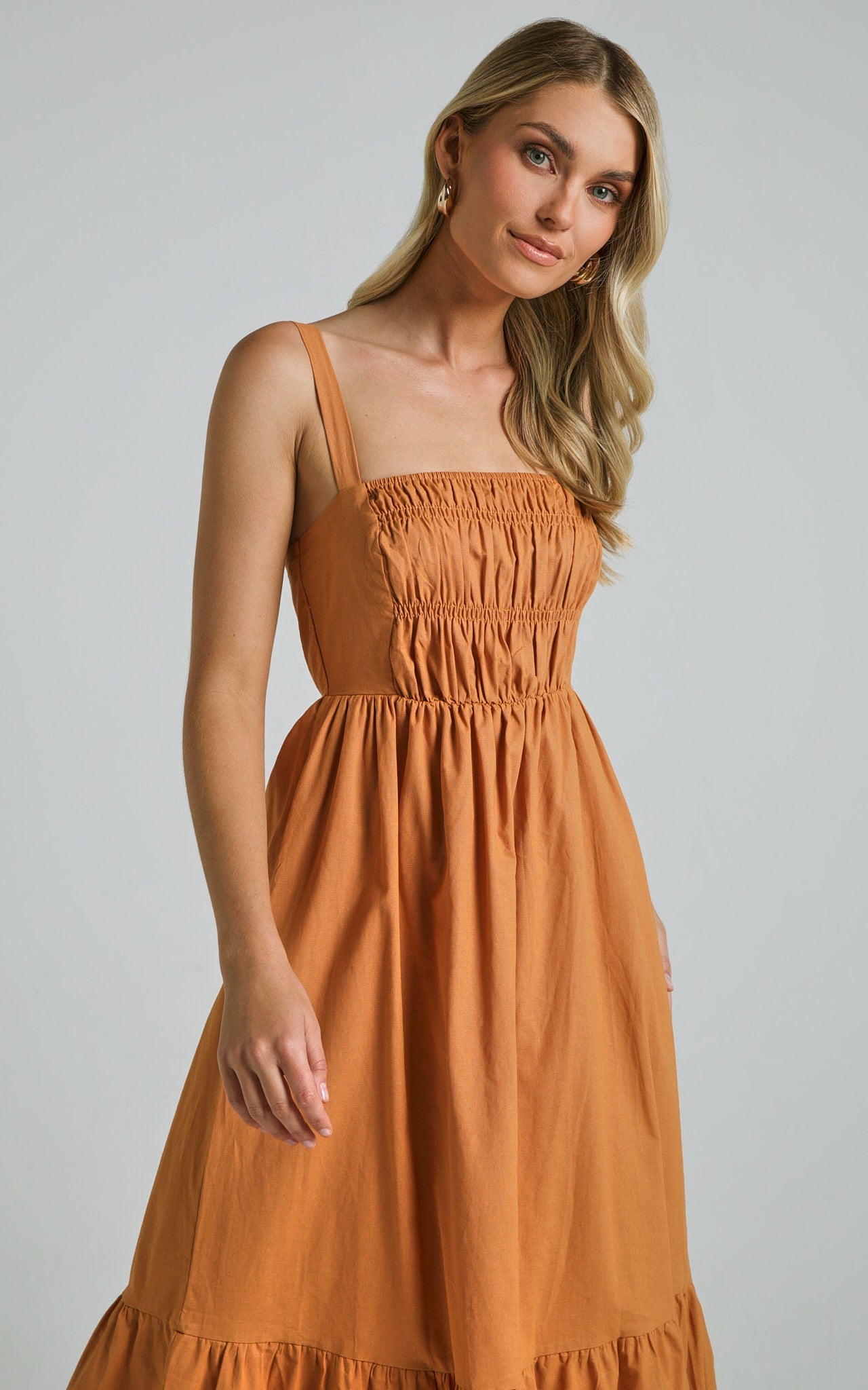 Mauree Maxi Dress - Straight Sleeveless Tiered Dress in Caramel