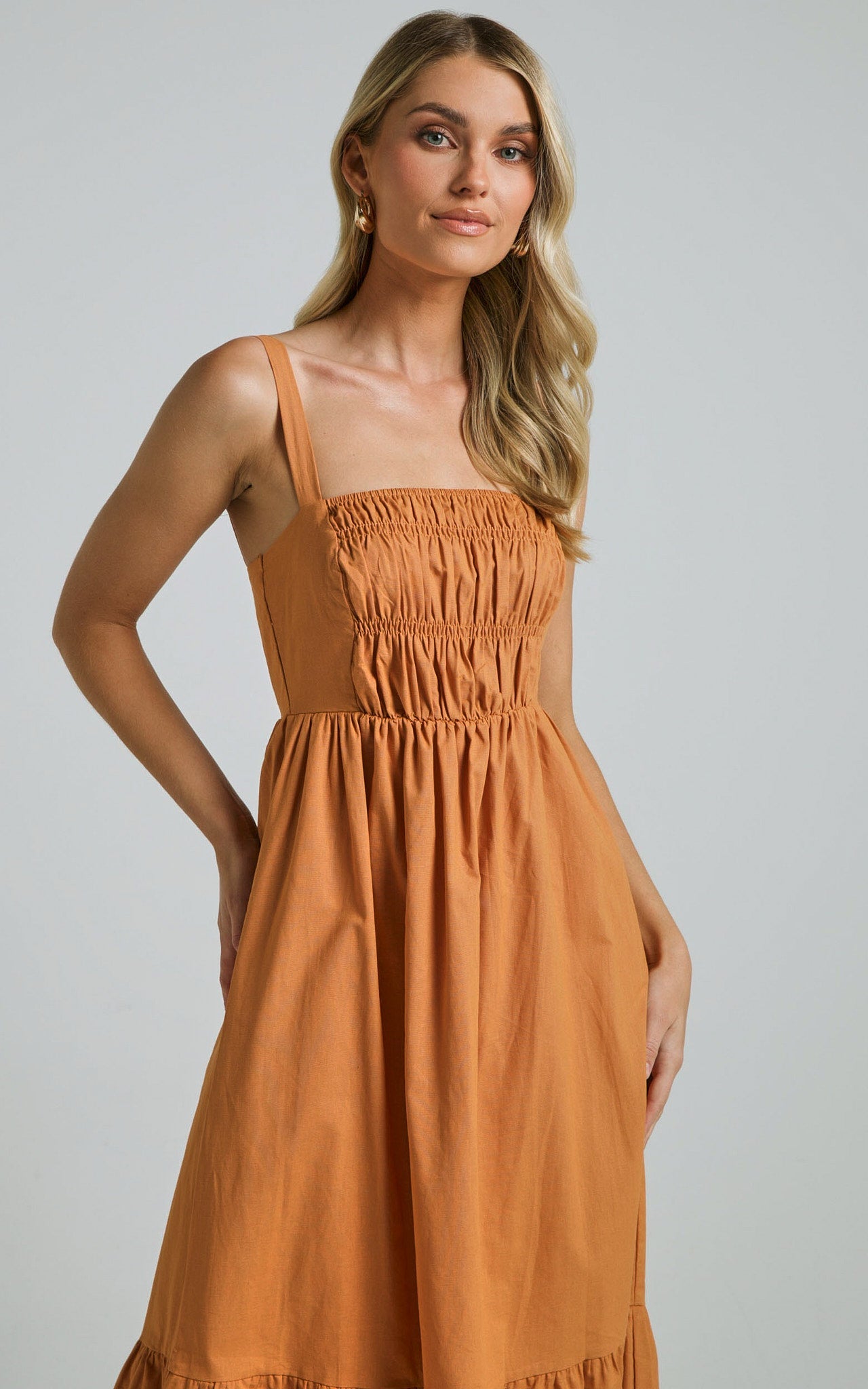 Mauree Maxi Dress - Straight Sleeveless Tiered Dress in Caramel