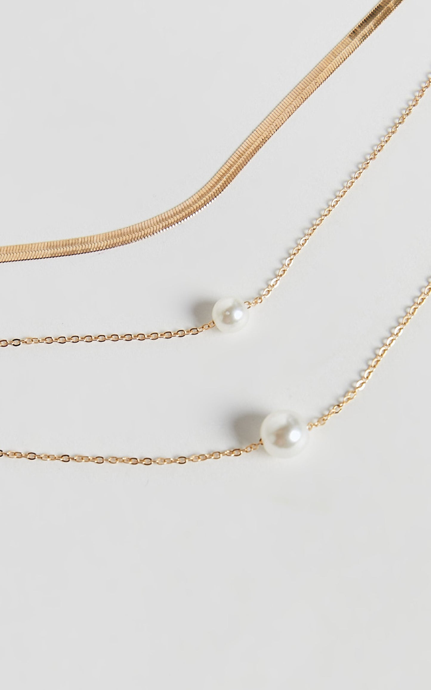 Wilma Necklace - 3 Layered Chain & Pearl Pendant Necklace in Gold