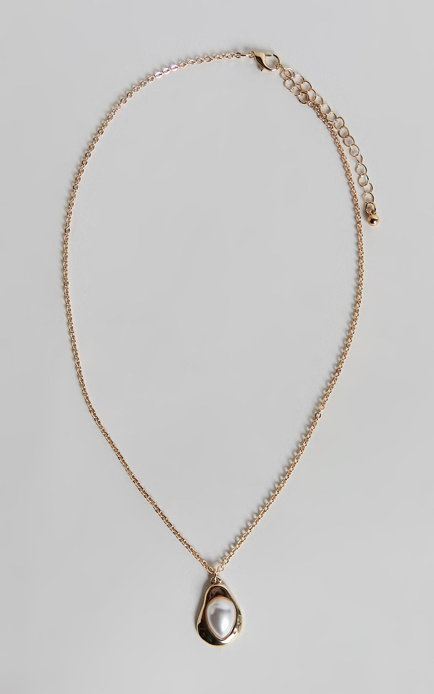 Addrielle Pendant Necklace in Gold