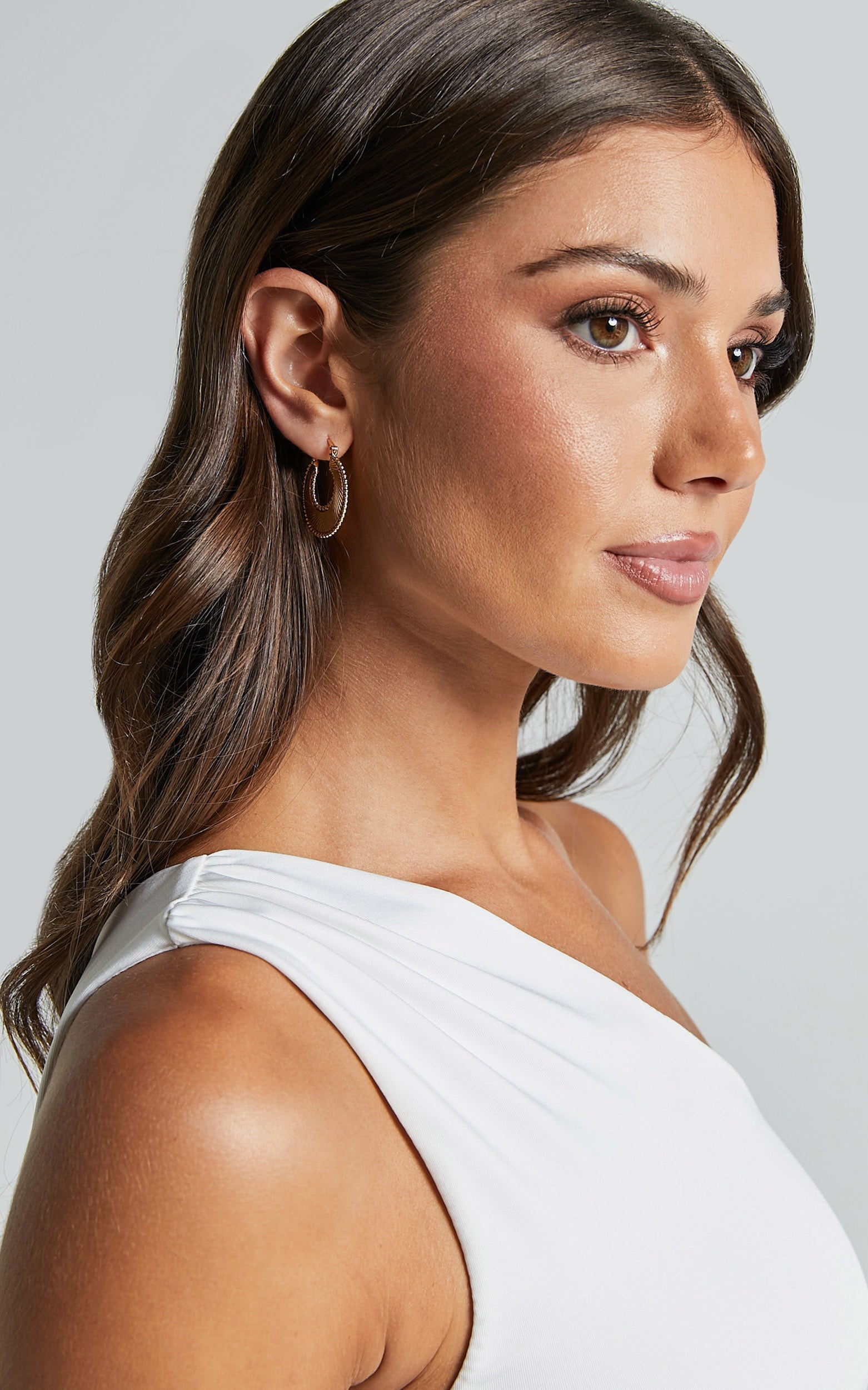 Aaliya Earrings - Chunky Hoop Earrings in Gold