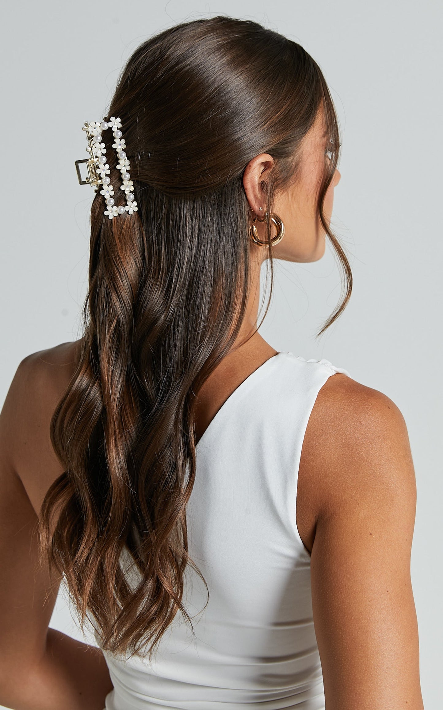 Mayflower Pearl Hair Clip in White