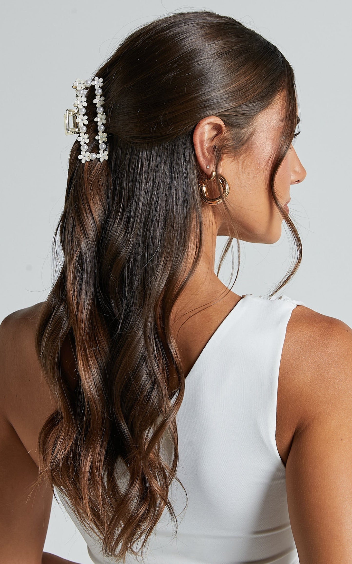 Mayflower Pearl Hair Clip in White