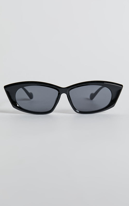 Melville Sunglasses - Rectangle Cat Eye Sunglasses in Black
