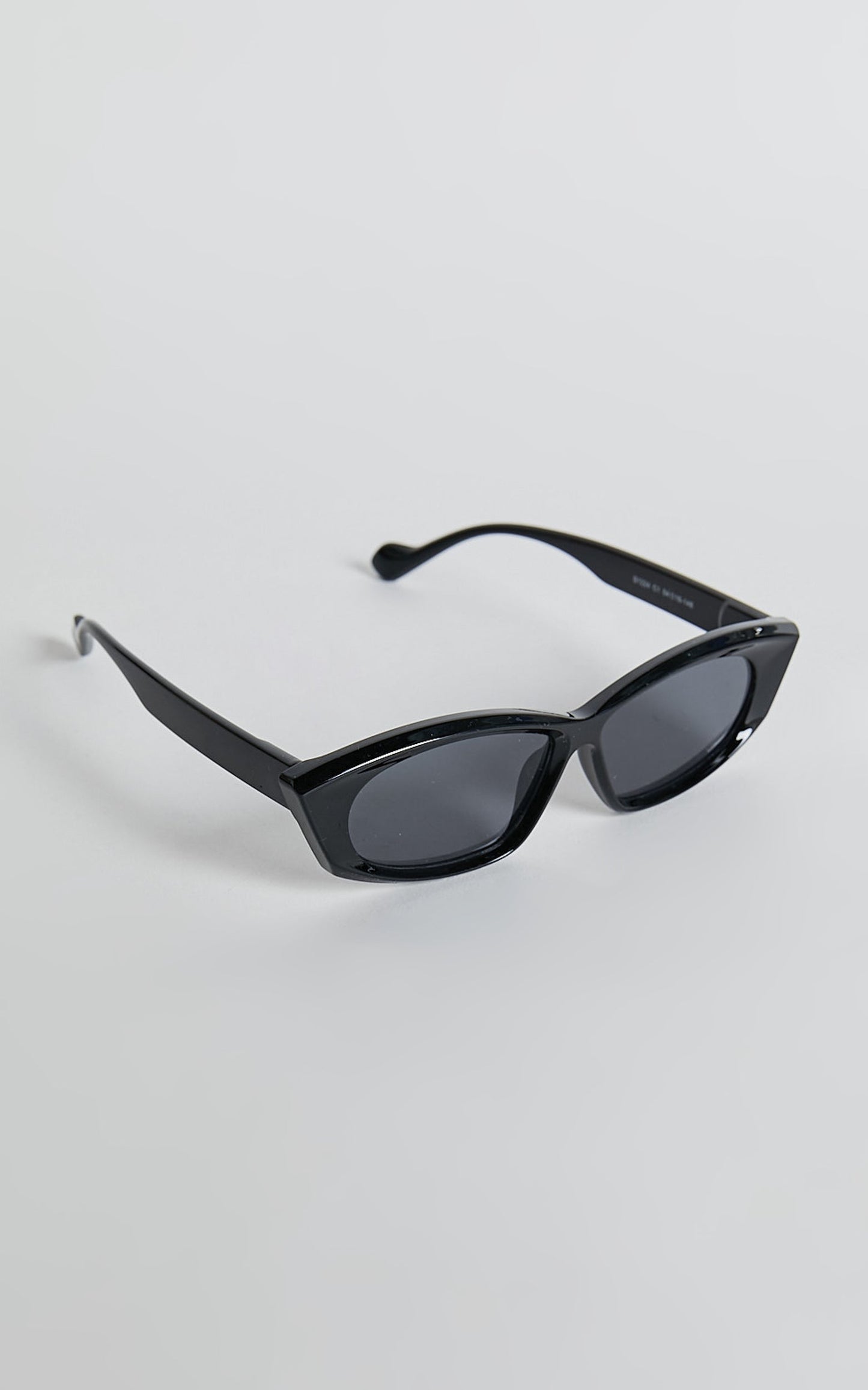 Melville Sunglasses - Rectangle Cat Eye Sunglasses in Black