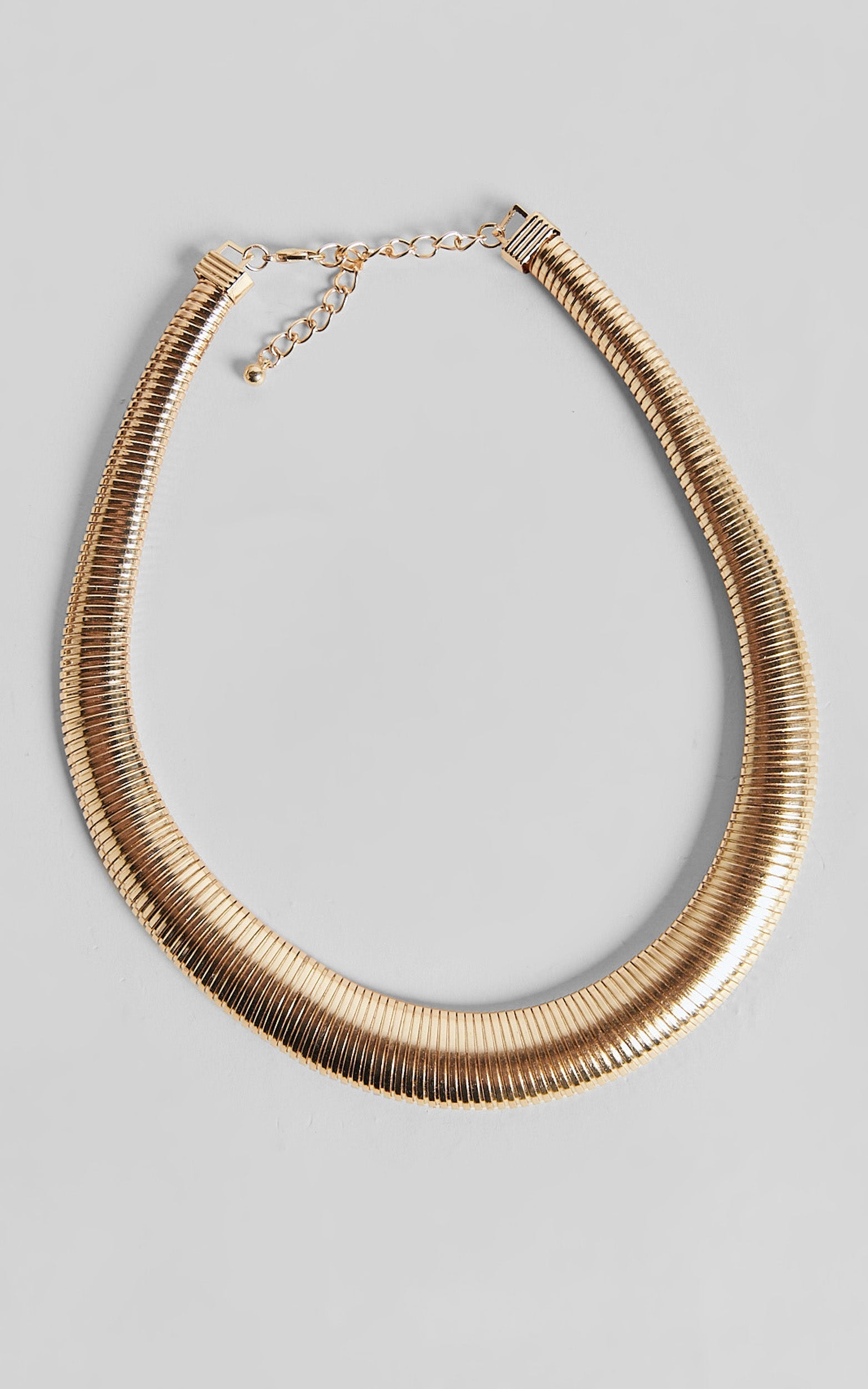 Arin Chunky Necklace in Gold