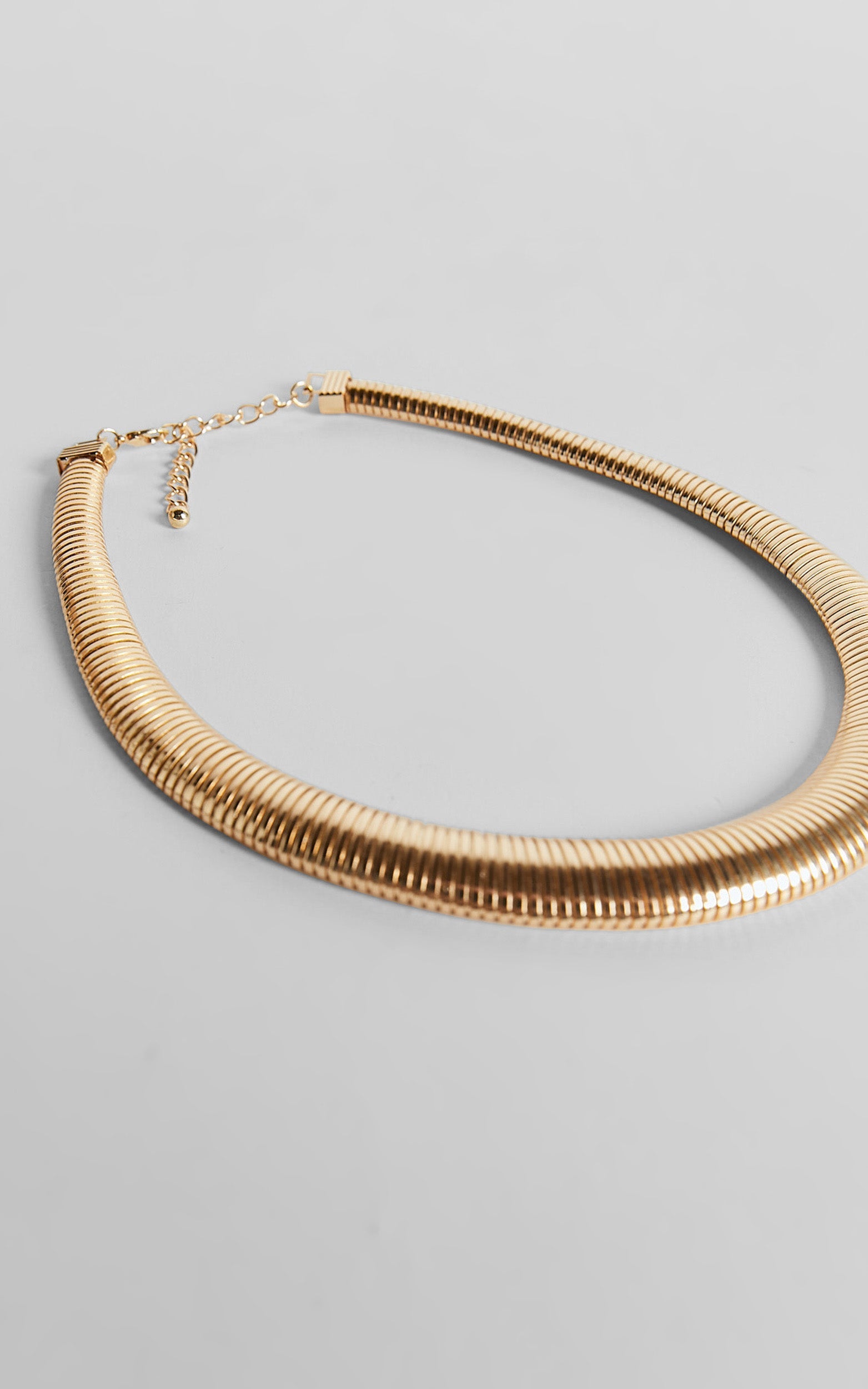 Arin Chunky Necklace in Gold