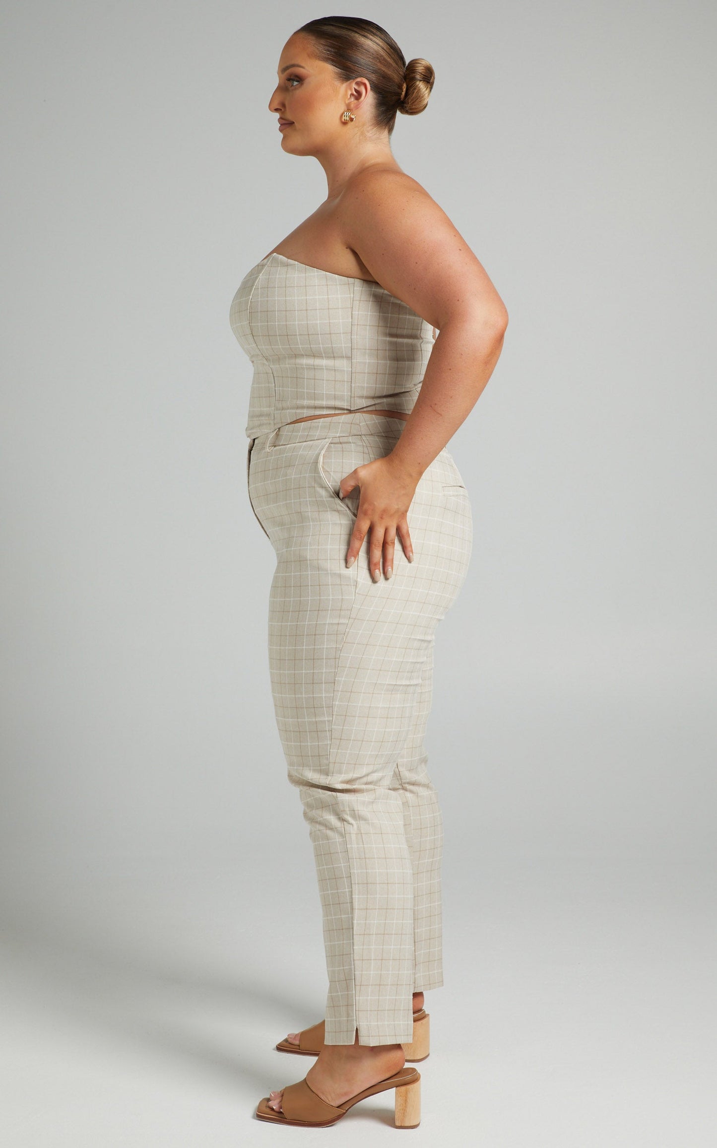Maddiline Tailored Pants in Sand Check