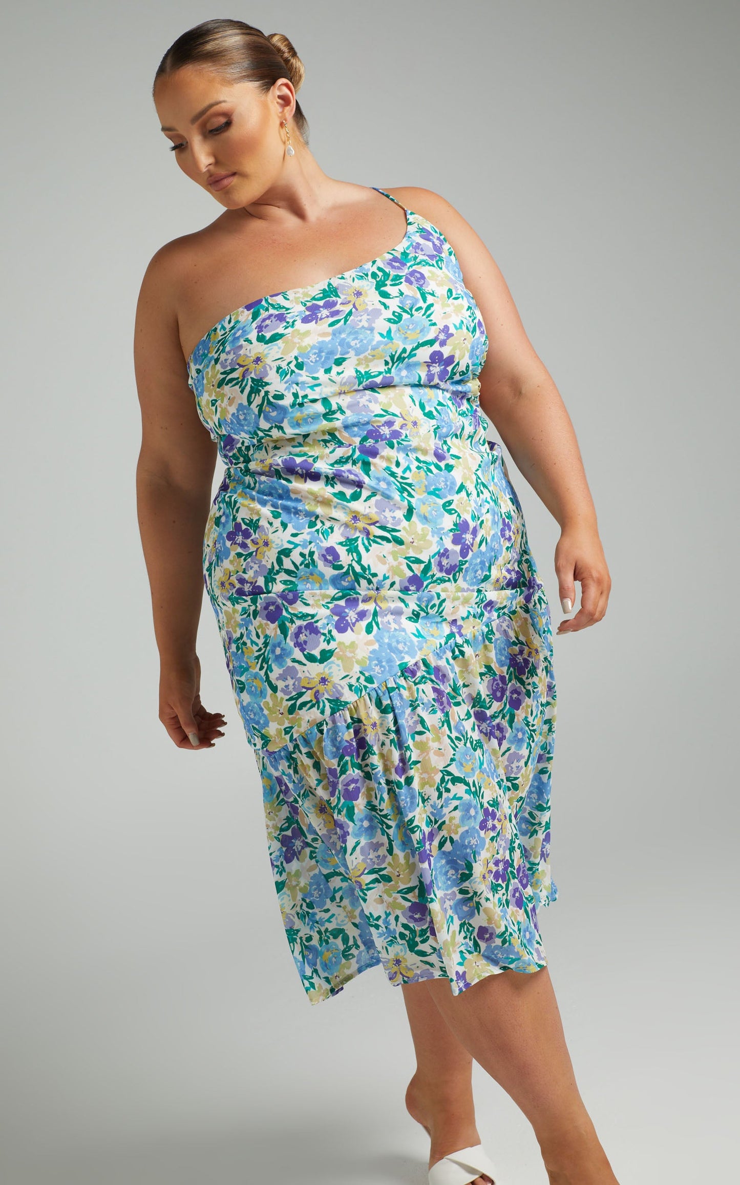 Myeshia Cut Out One Shoulder Midi Dress in Lavender Fields