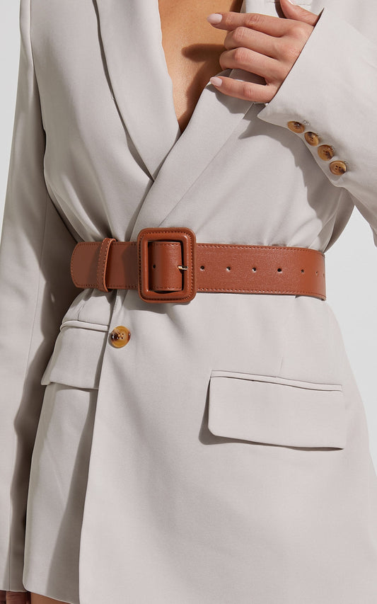 Kaitlin Belt - Buckle Belt in Tan