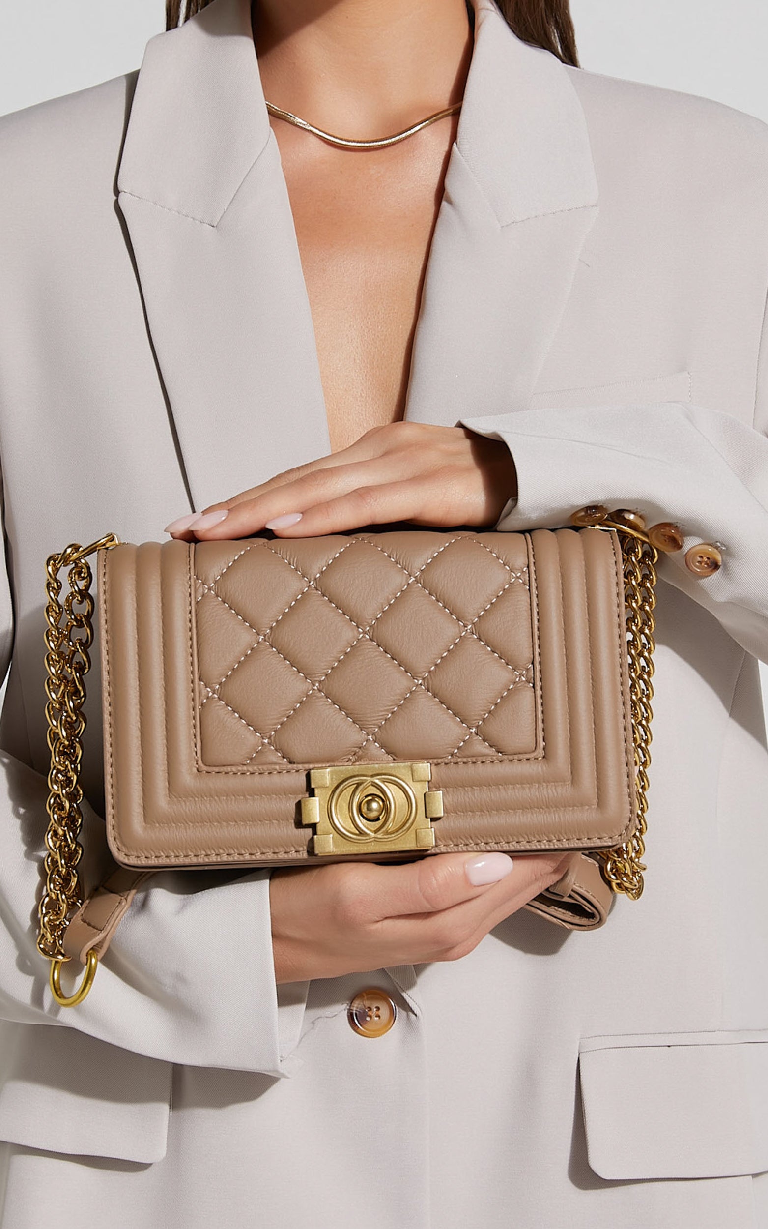 Hamptons Quilted Cross Body Bag in Taupe