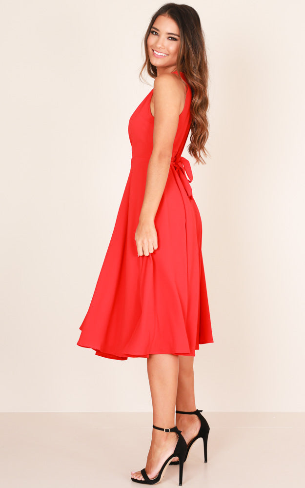 Classic Lady Midi Dress In Red