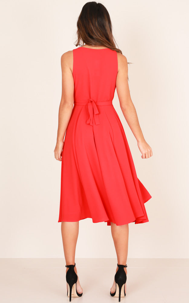 Classic Lady Midi Dress In Red