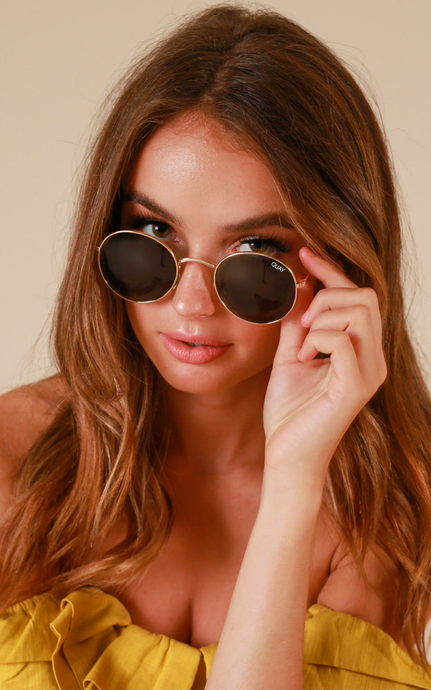 Quay - Mod Star Sunglasses In Gold