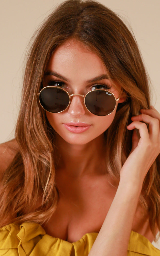 Quay - Mod Star Sunglasses In Gold