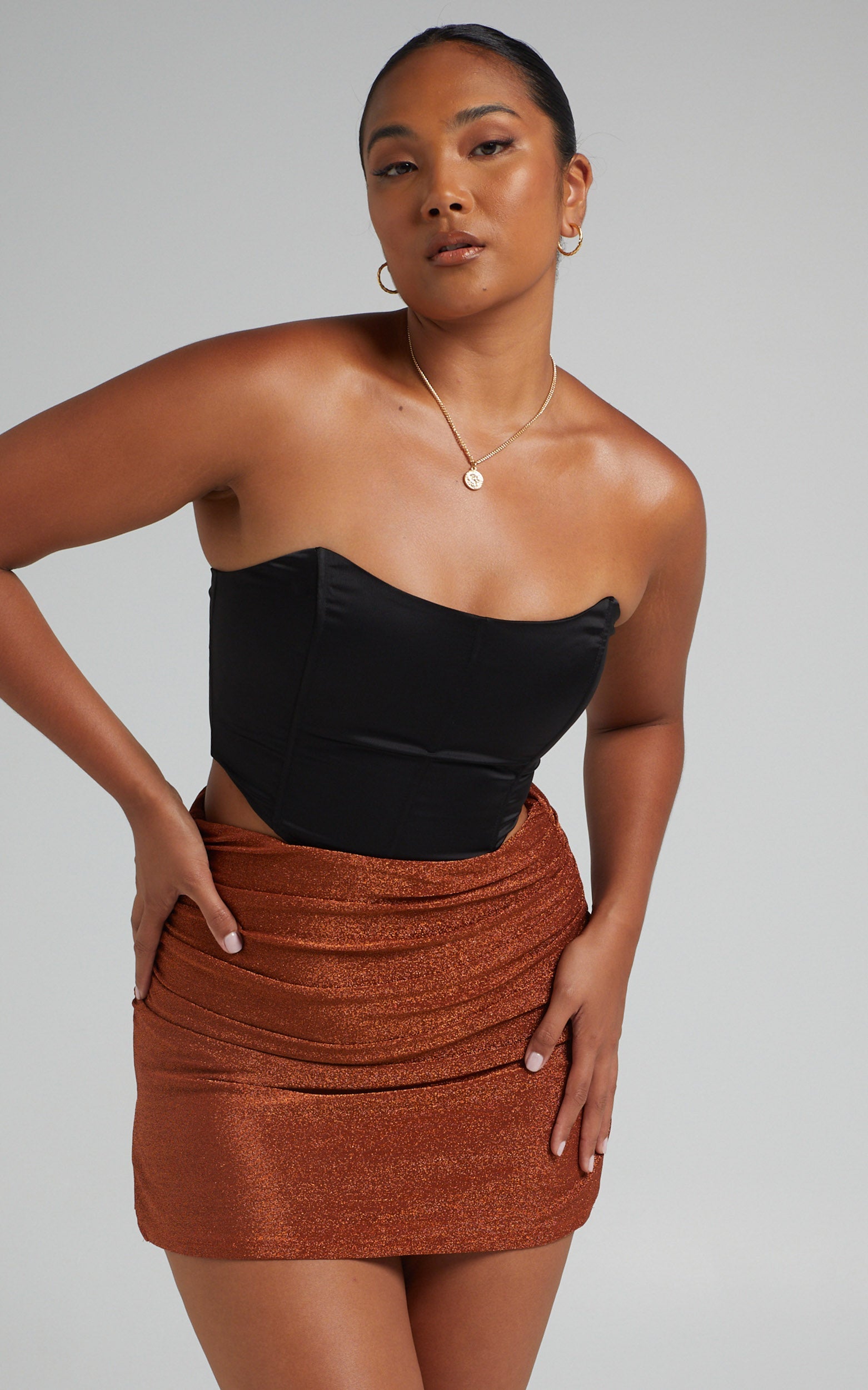 Armeena Bodycon Mini Skirt in Red